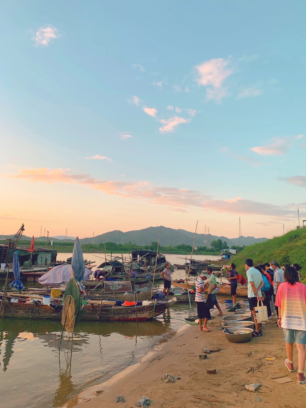 三水北江大堤吃河鲜图片