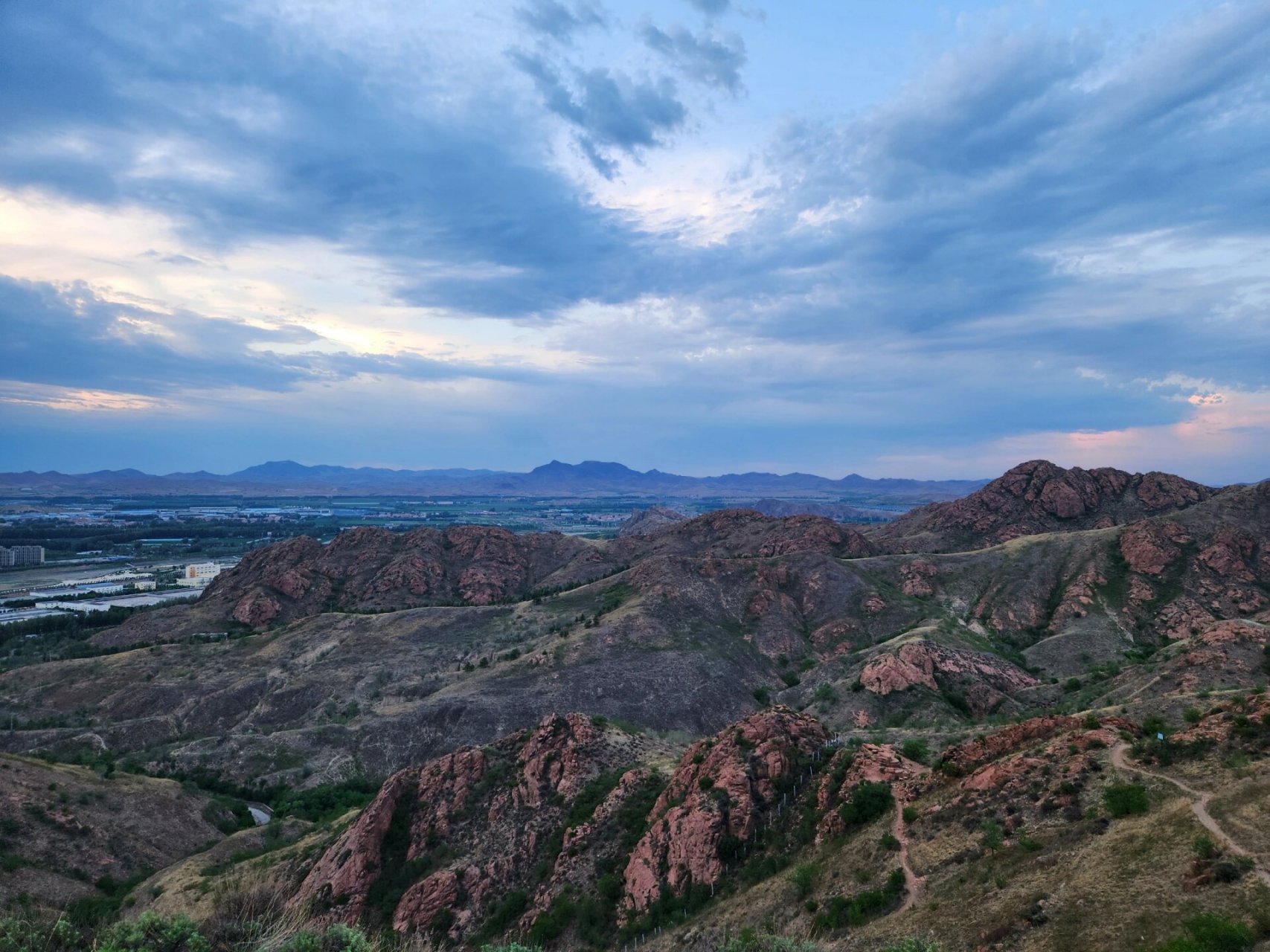 徒步 既然来到赤峰,还是打个卡当地有名的红山国家森林公园