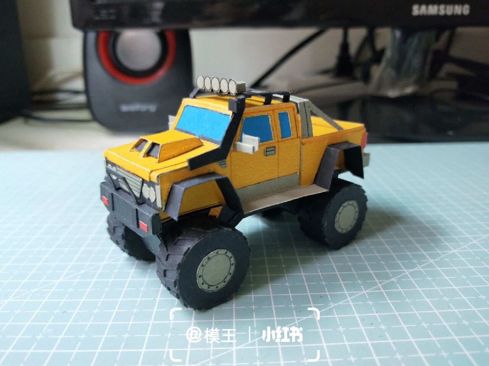 【纸模手工】卡纸汽车教程合集 之前做的一些纸模小车来一个教程合集