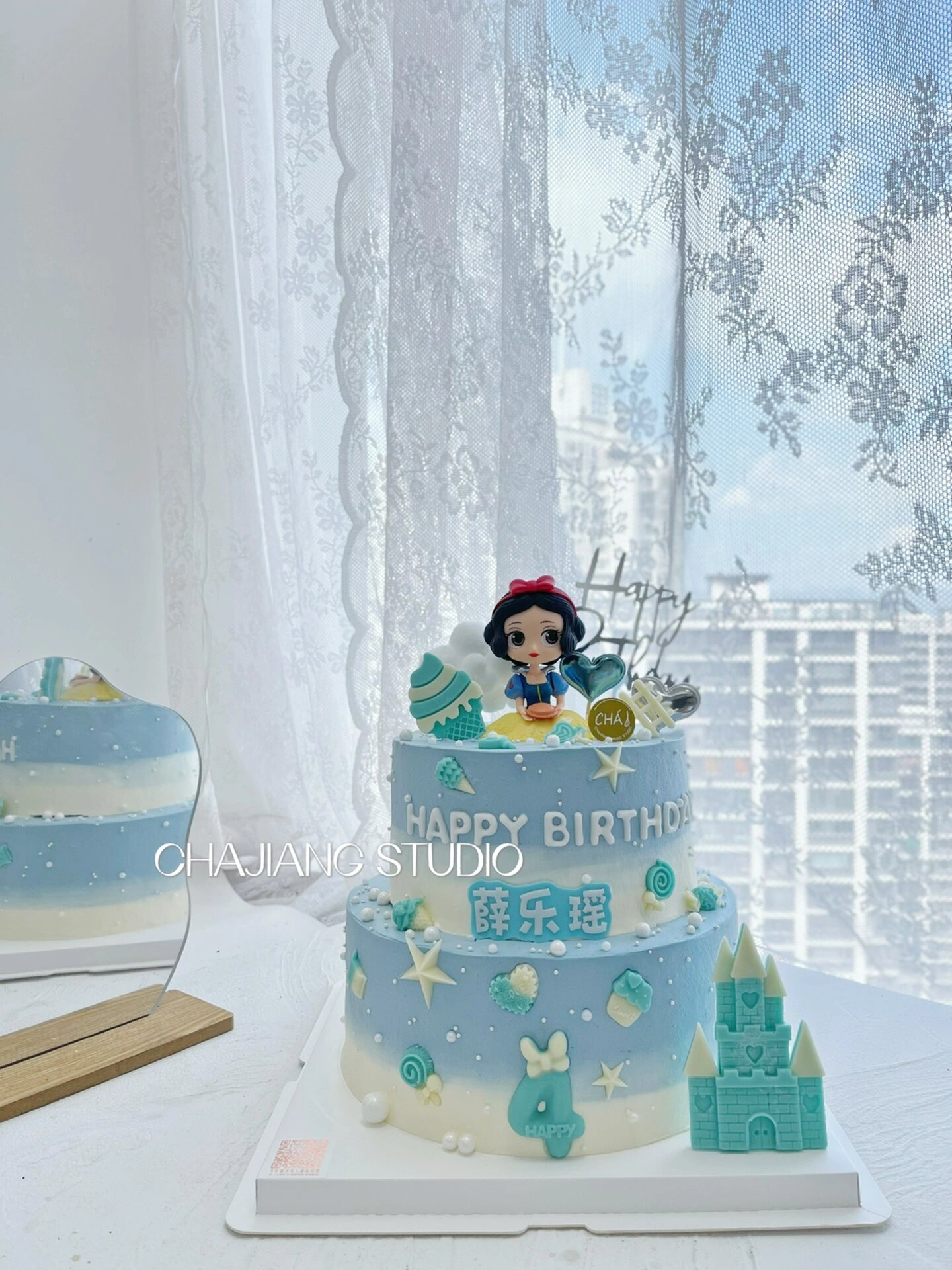 蓝色系白雪公主双层蛋糕 小女孩生日蛋糕