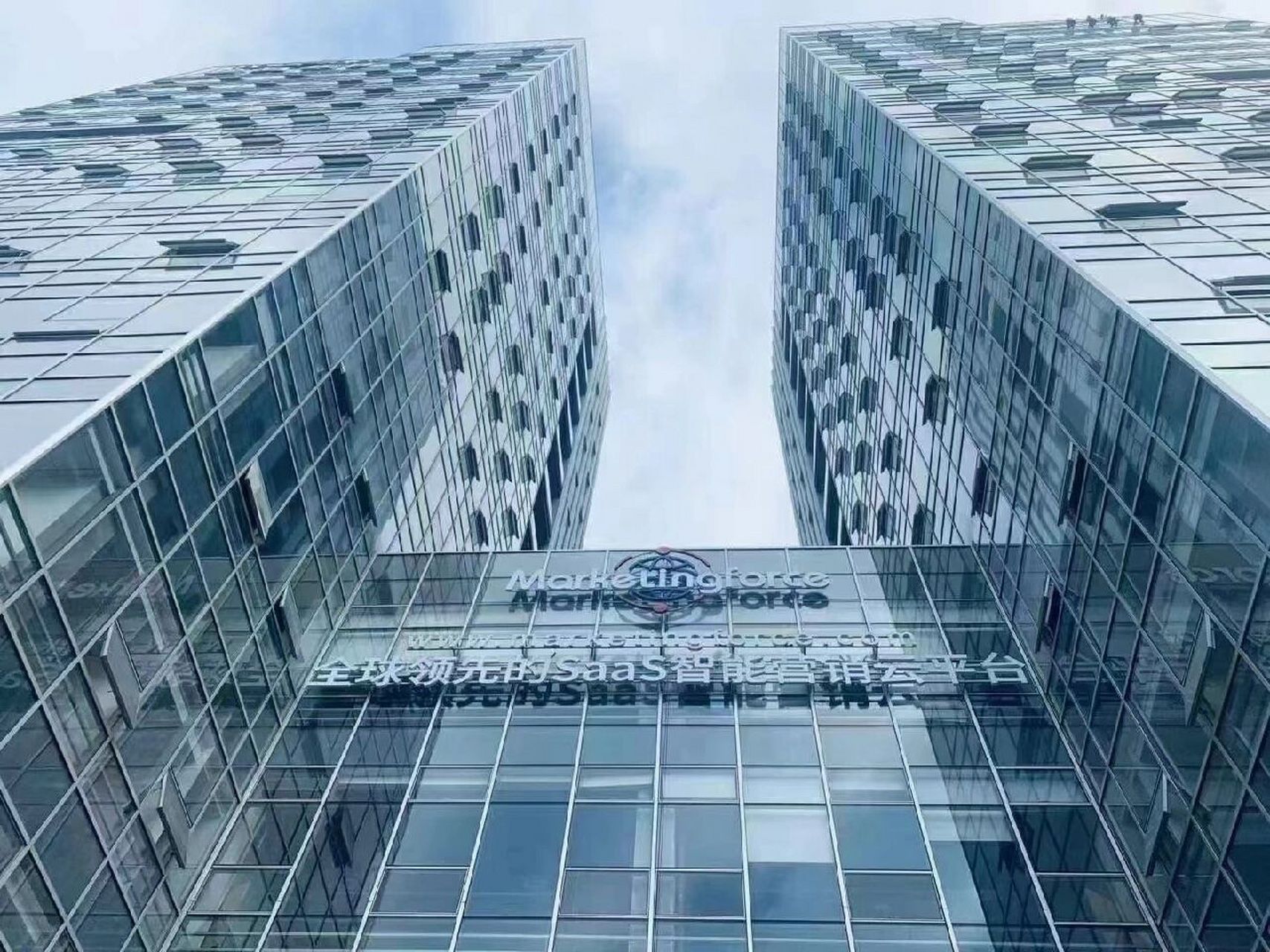 武汉 珍岛第二总部 武汉   珍岛第二总部 辐射中西