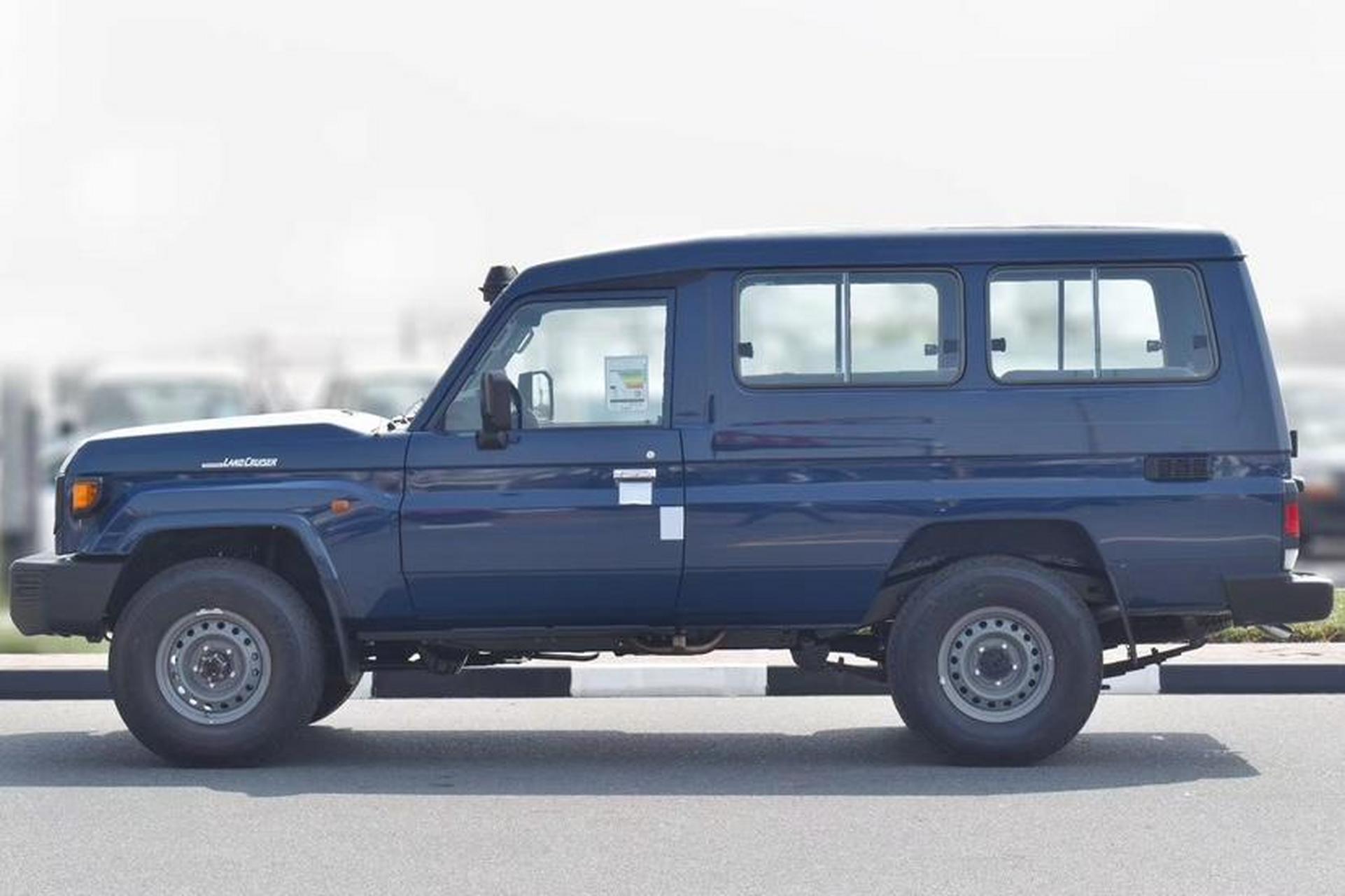 中东运兵车丰田lc78 4.