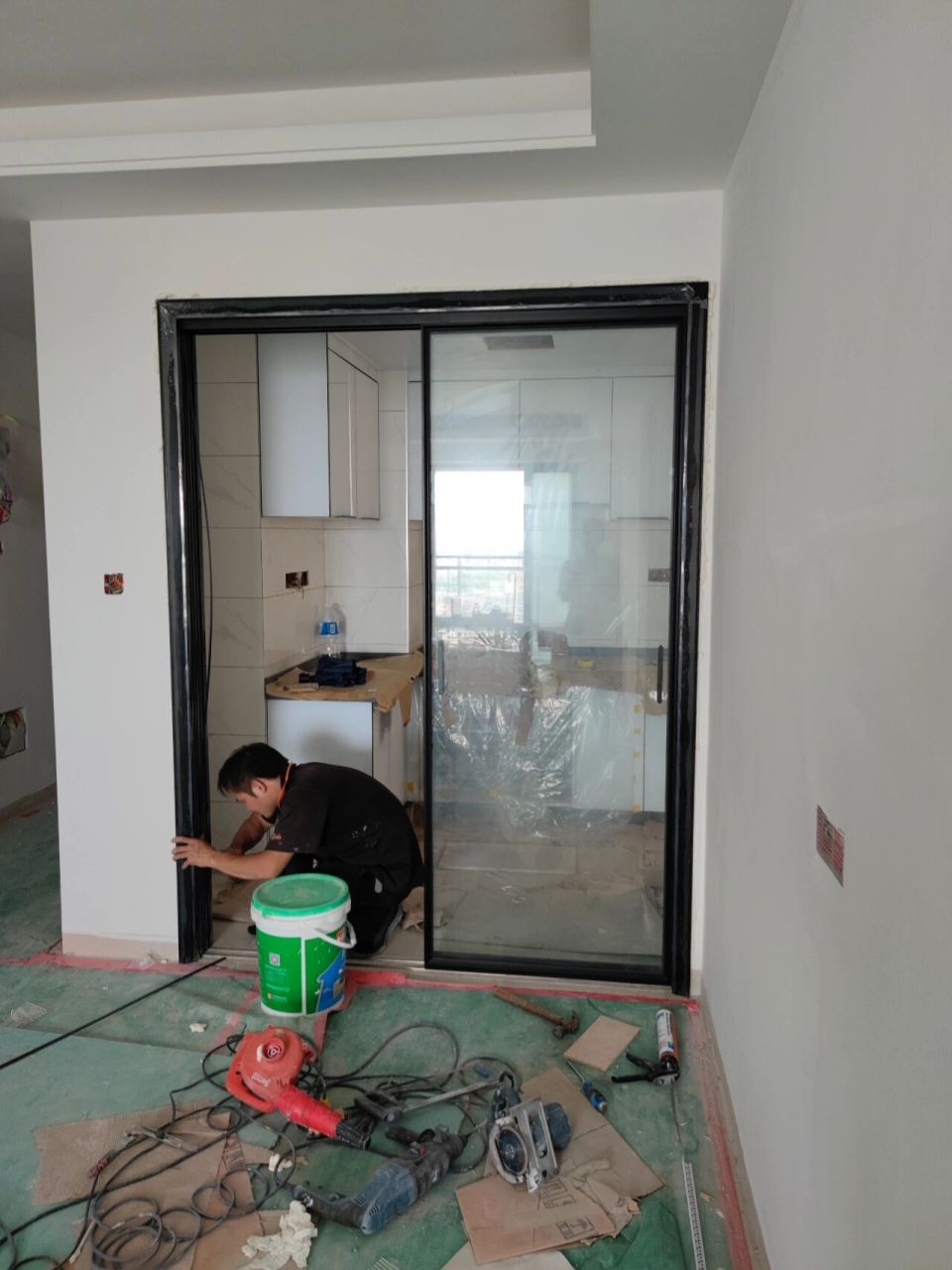 厨房推拉门有点丑,粗壮的双包边429854  这门花了4k大爷就这