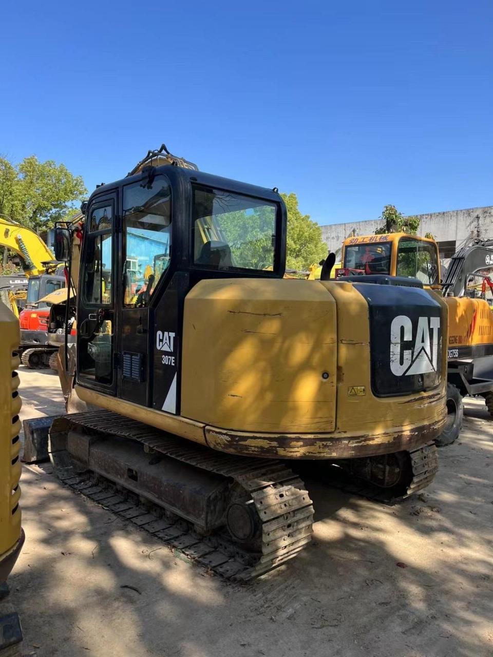 99 我们自豪地向您推荐卡特307挖掘机,这是一款实力派的工程利器,为