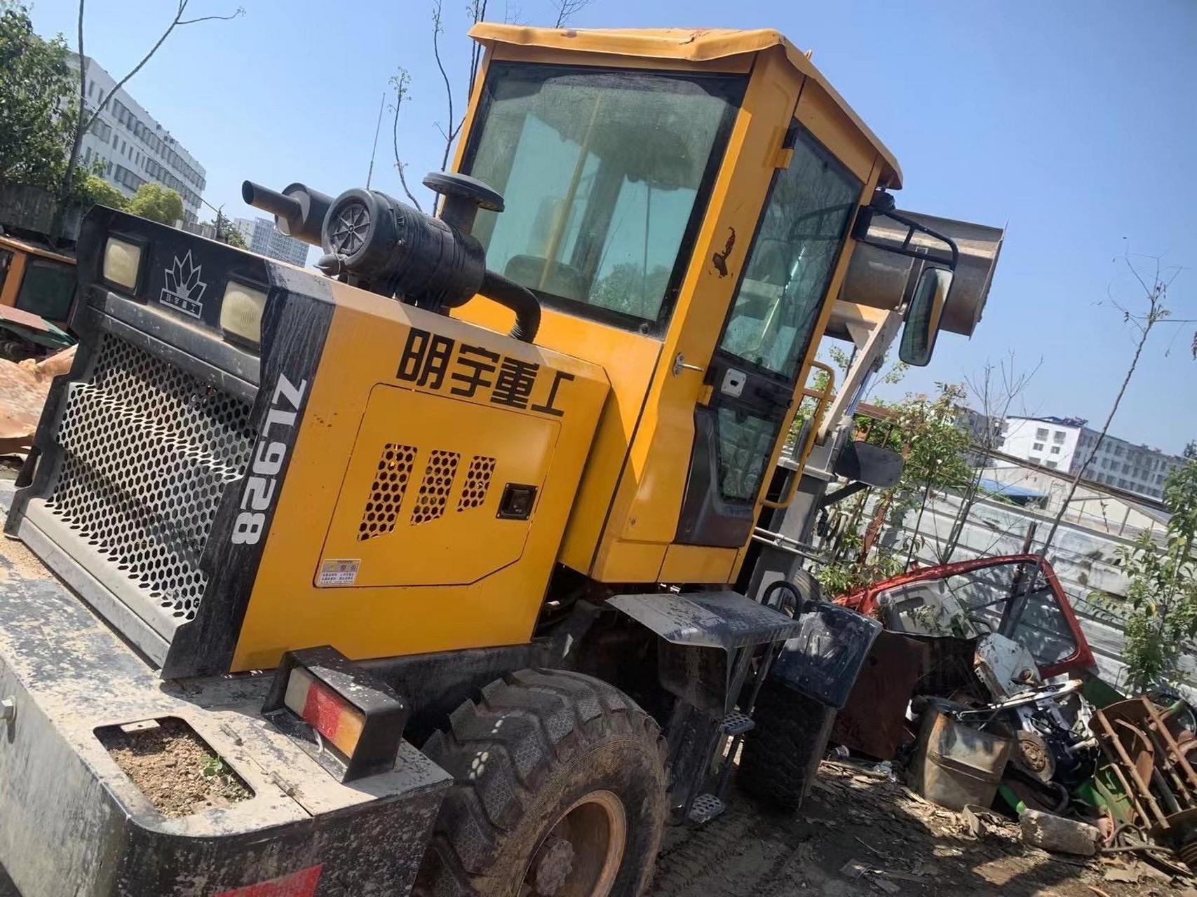 场地新到20年明宇928铲车,手动挡一杆操作,停多用少车况免检,手慢无.