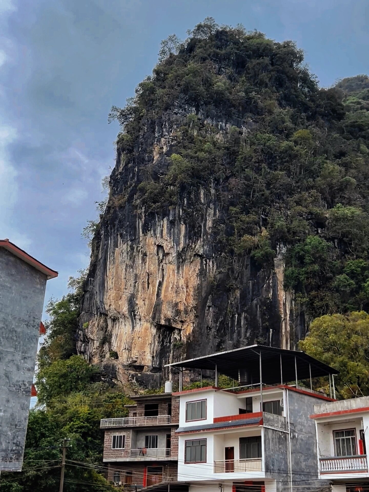 阳朔龙潭古寨景区图片