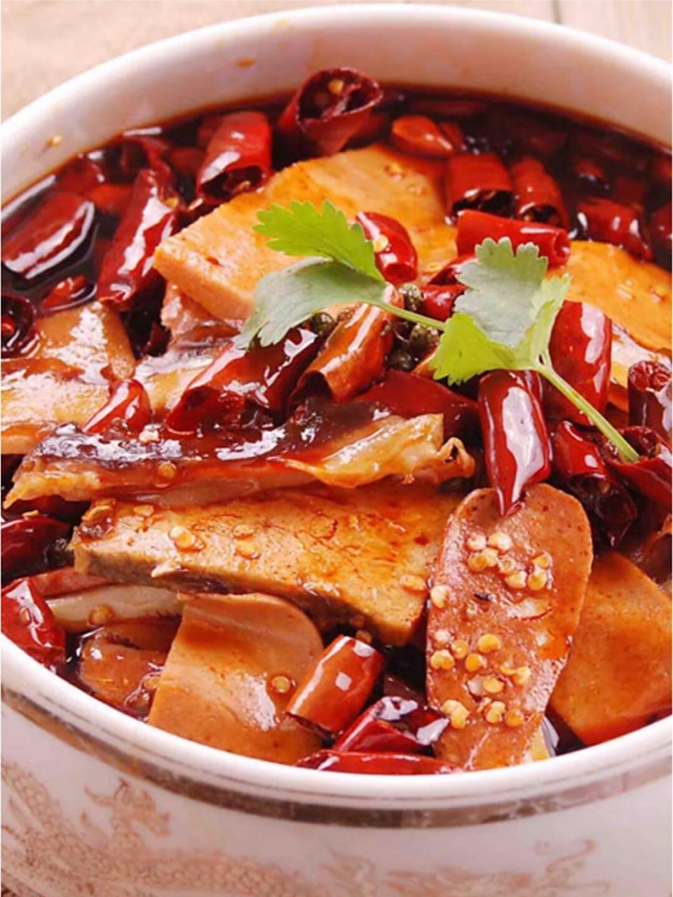 这款冒菜底料辣度刚刚好 不会过于刺激,但又能给你带来一丝微辣的快感