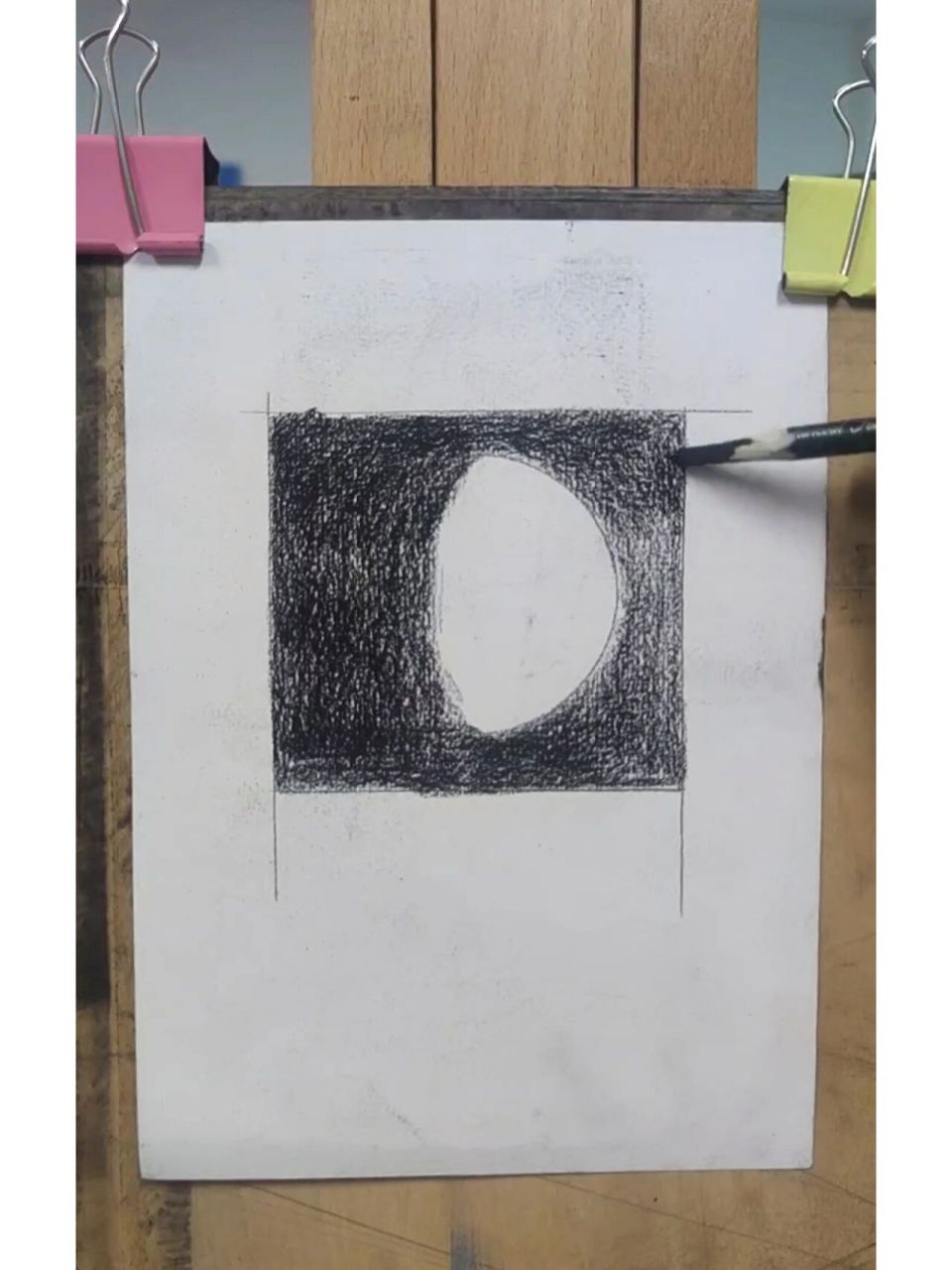 素描月亮步骤和方法. 可以私我分享绘画完整过程.