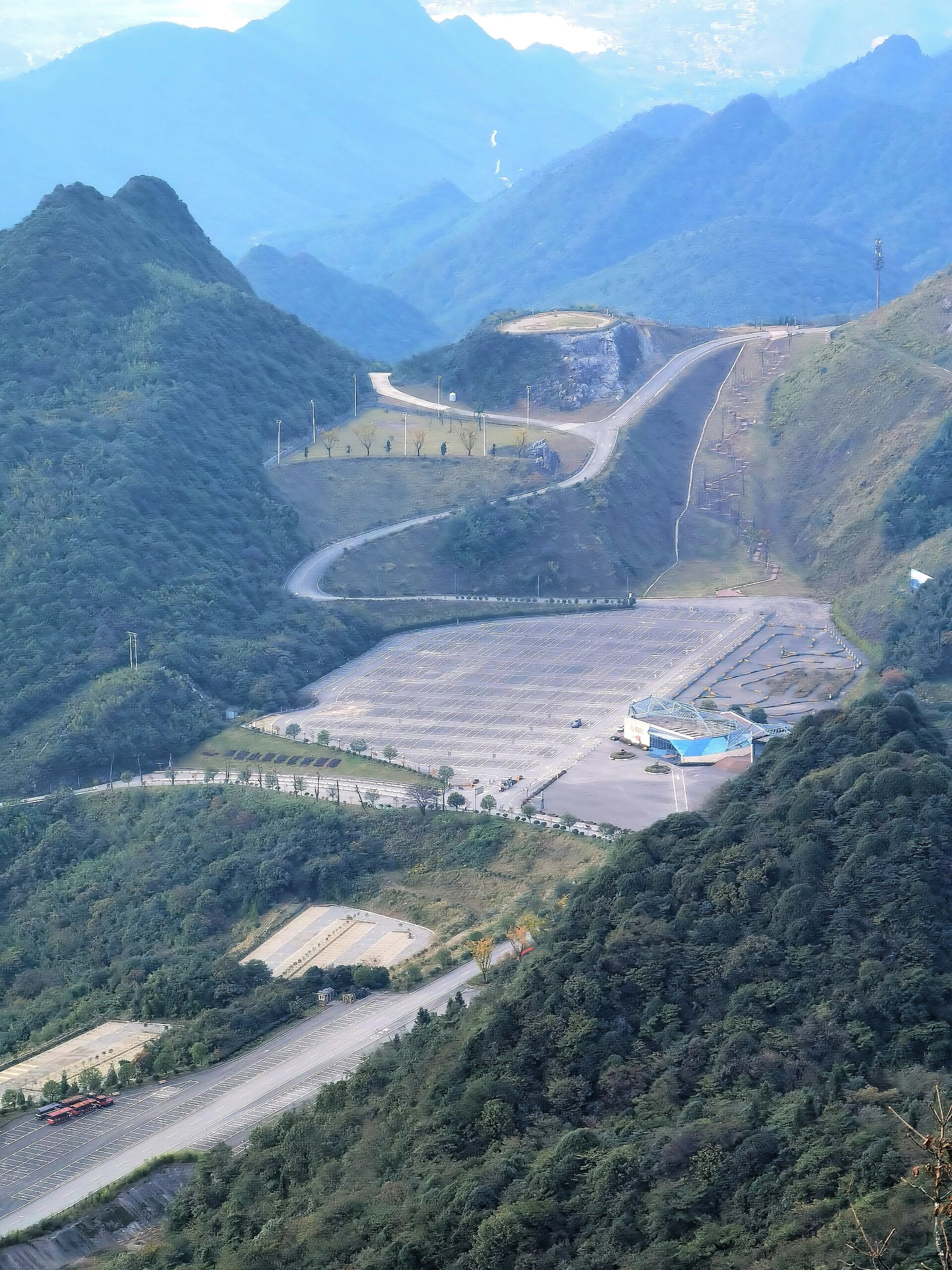 四川广安华蓥山景区 你是近处的烟火,也是遥远的星河