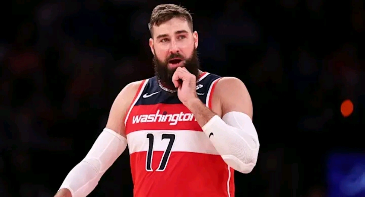波兰之光耀世归来！库兹米纳斯砍下贡献籍，助篮网主场轻取勇士的简单介绍