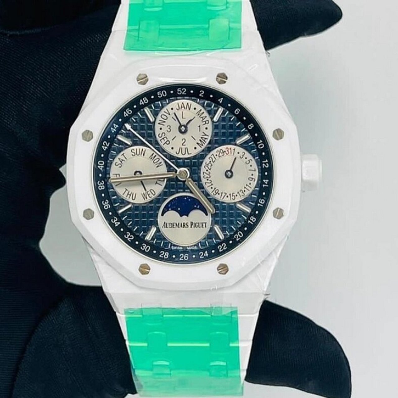 表款推荐:爱彼26579cb白陶瓷万年历颜值担当 爱彼26579cb 白陶瓷 万年