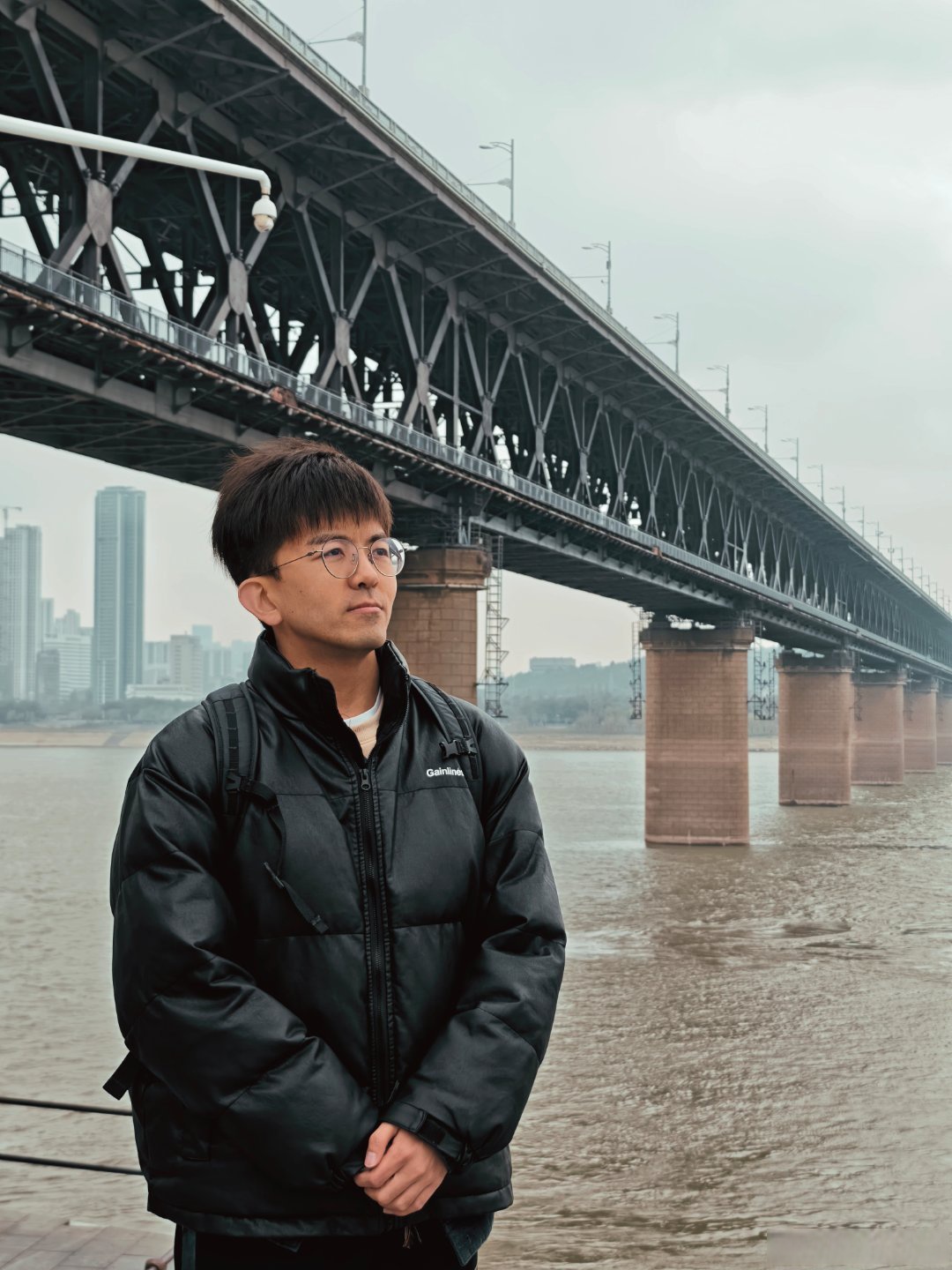 武汉一天特种兵旅行!小秋水饺的热干面吃了!生烫吃了!蛋酒喝了!