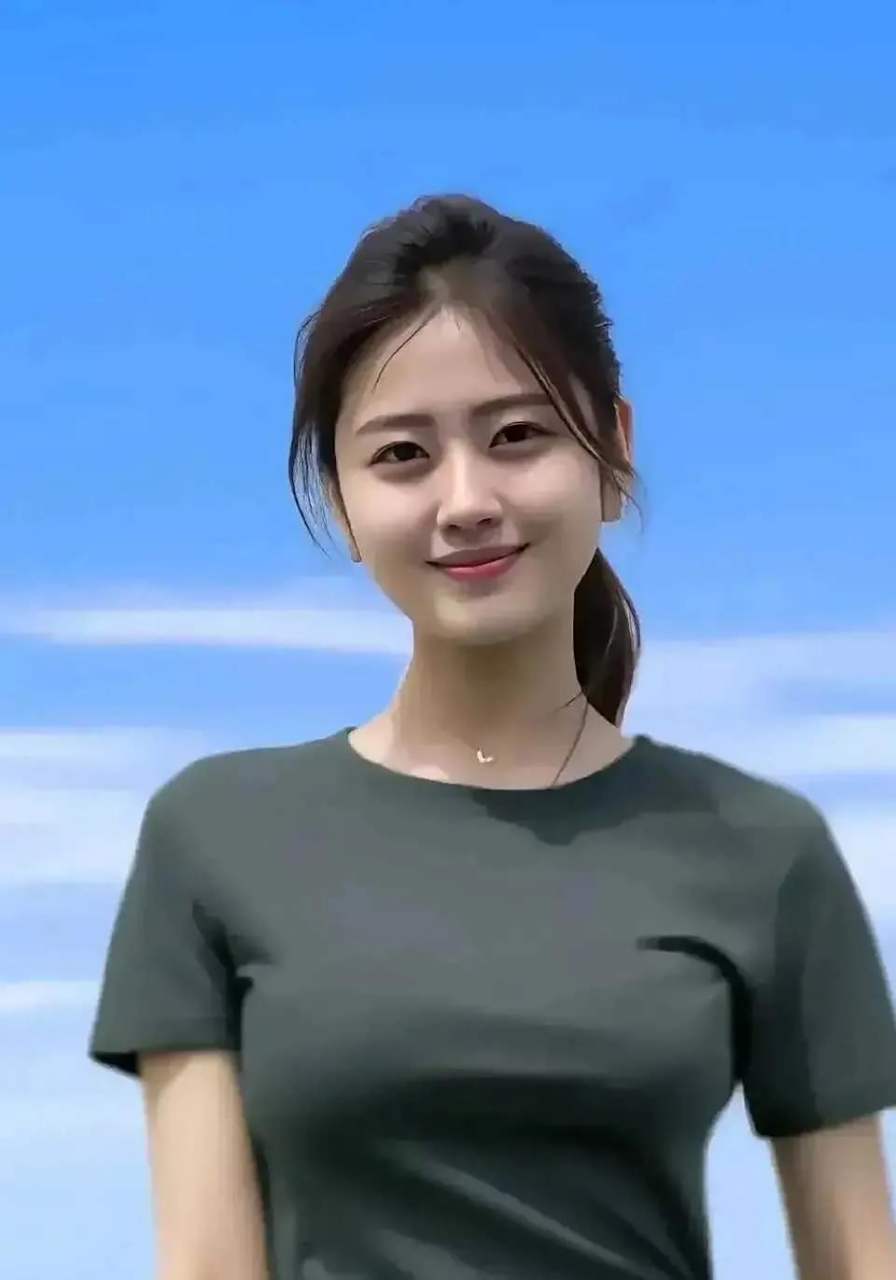 "  "第一次亲眼见到朝鲜美女,真的是震撼到我了!