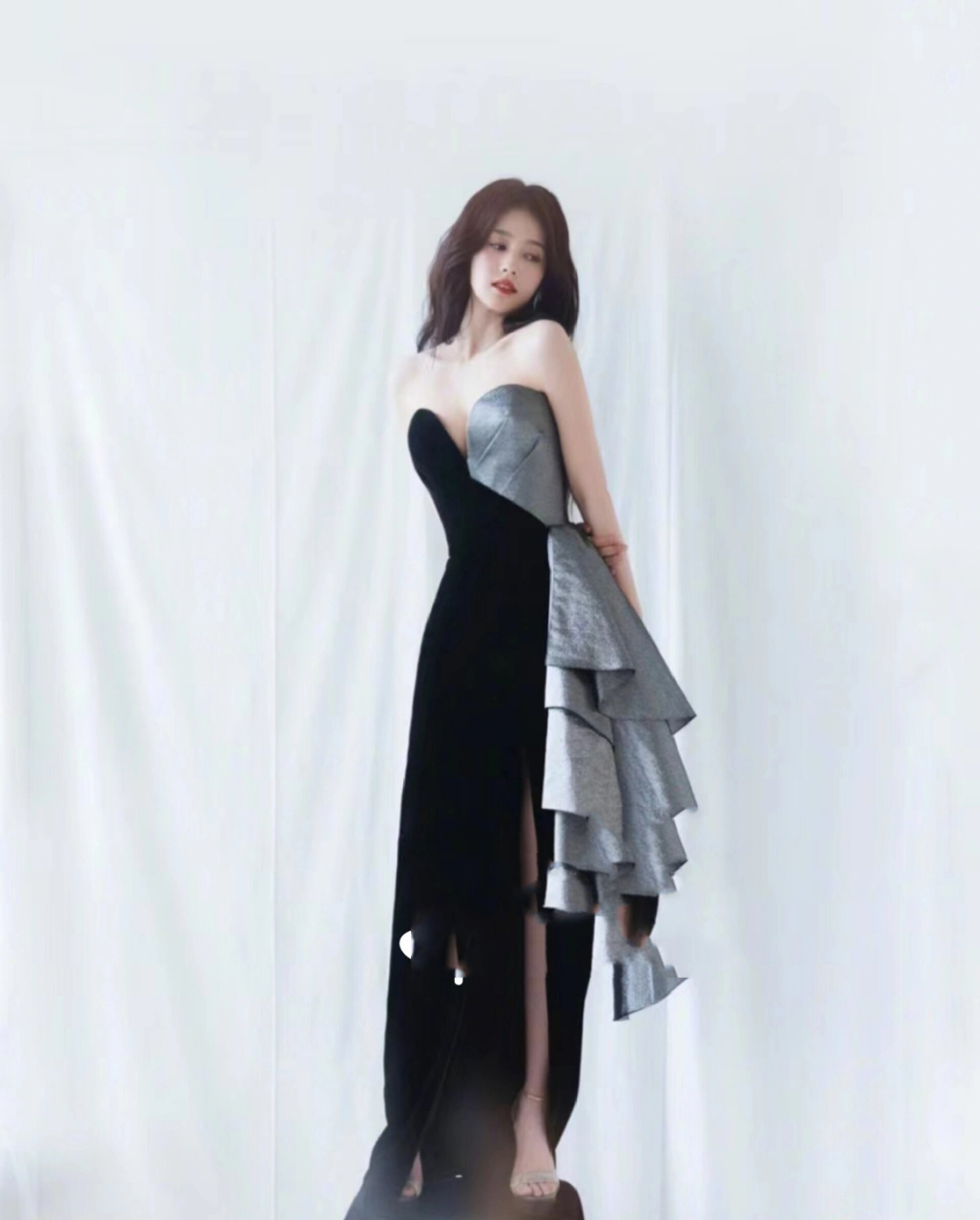 白鹿拼色时尚性感抹胸开叉红毯礼服 红毯礼服,影楼写真礼服,摄影宴会