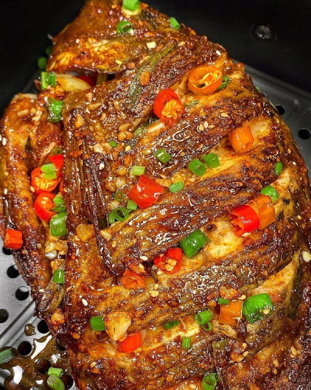 烤鱼新做法,空气炸锅烤鱼来喽.焦香肥美,鲜嫩多汁,比传统烤鱼更好味,