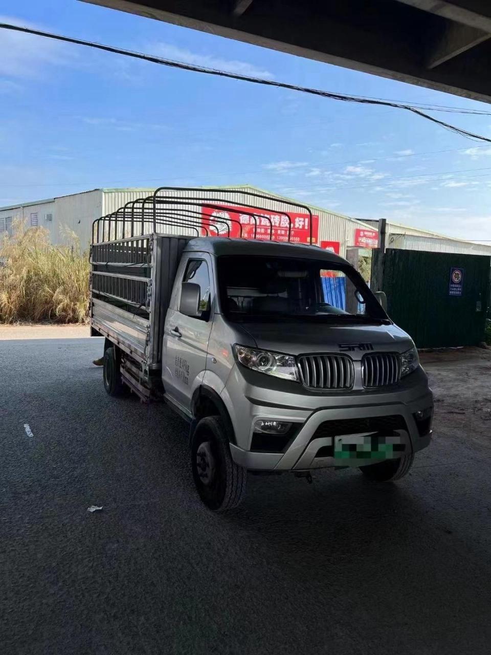 出售:3.6米大高栏到店 2022年11月份华晨t50高栏二手,3.