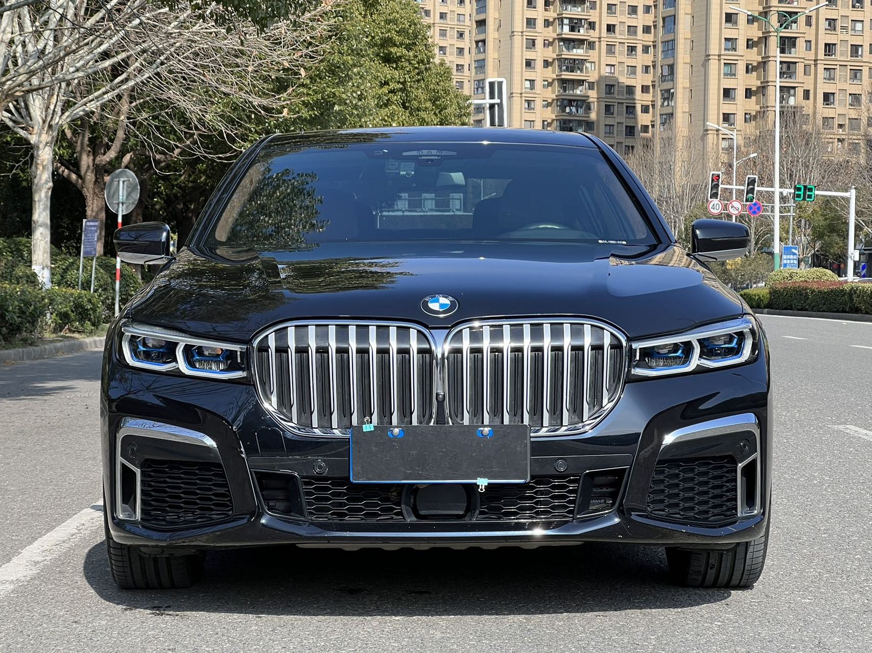 车型:宝马740li02xdrive行政m运动套装 上牌:2020年4月20日 排量:3.