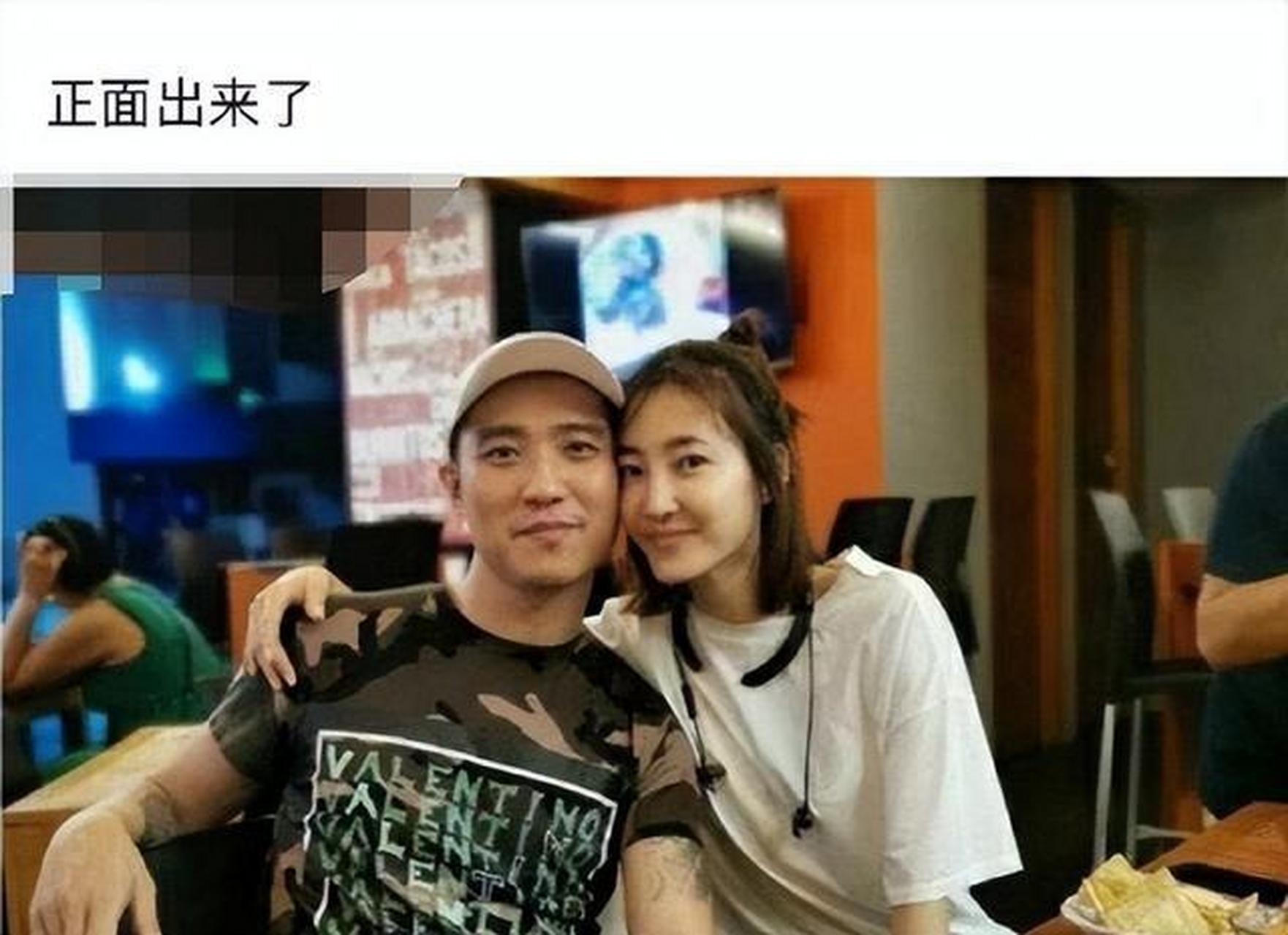 "素颜女神"王丽坤被曝出"夜光麻将"后,为了躲避外界的声音,选择封闭