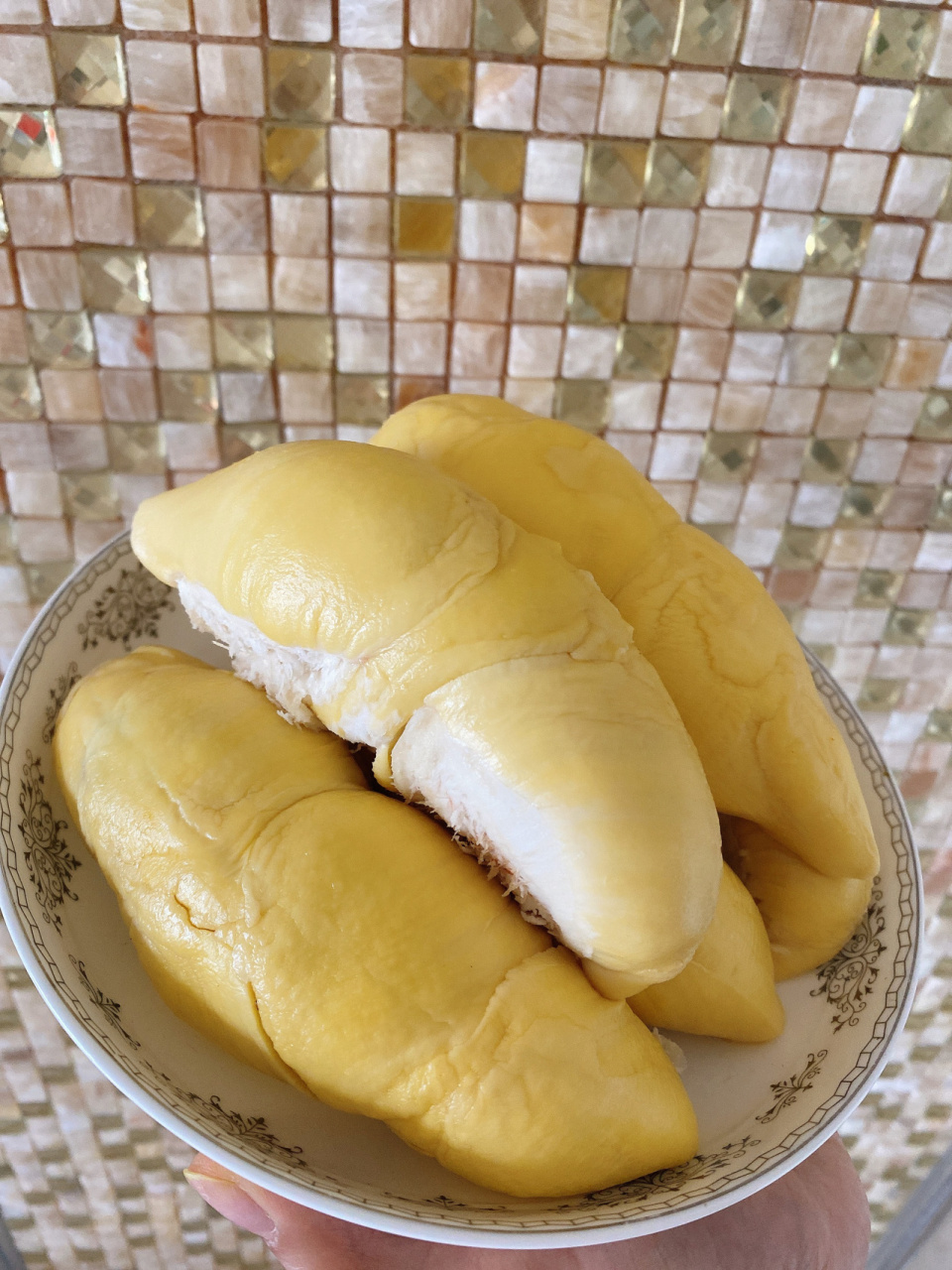 人生第一颗榴莲尖竹汶,是个懂事的榴莲!