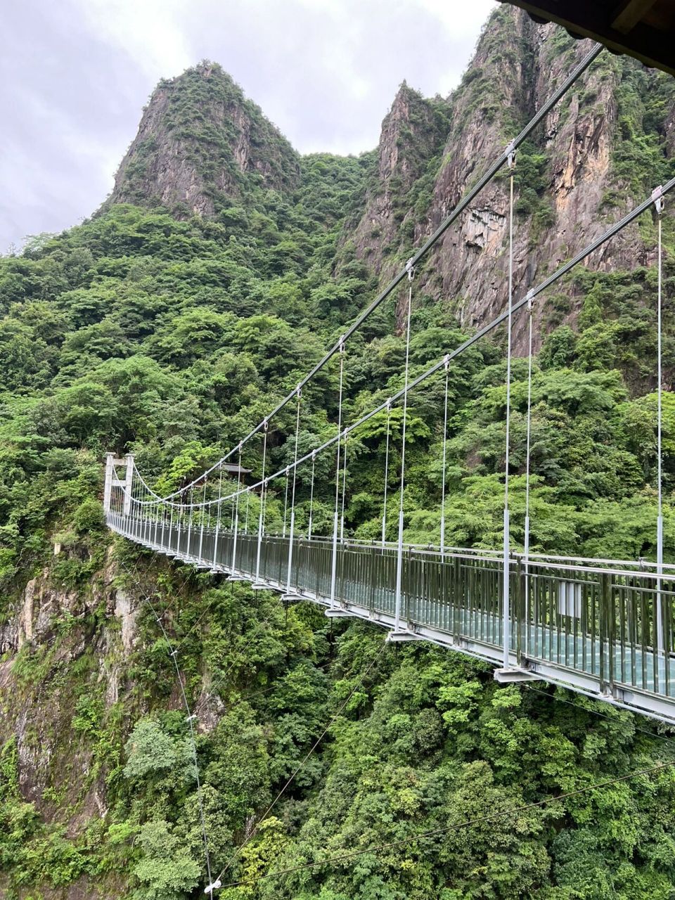 衢州玻璃栈道图片