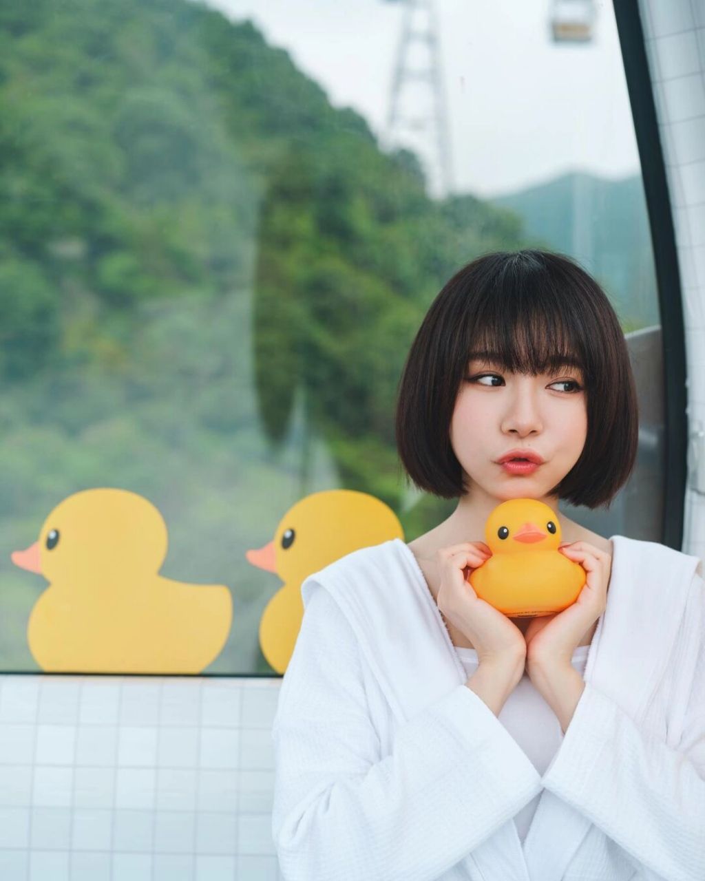 这一系列照片是林明祯为香港某个景点拍摄的宣传照.