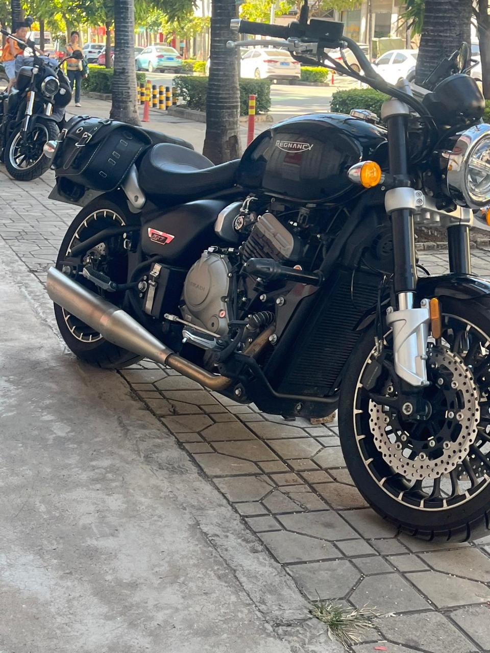 此车出售二一年,雷卡迪650车况精品安全行驶8000多公里,本地一手车