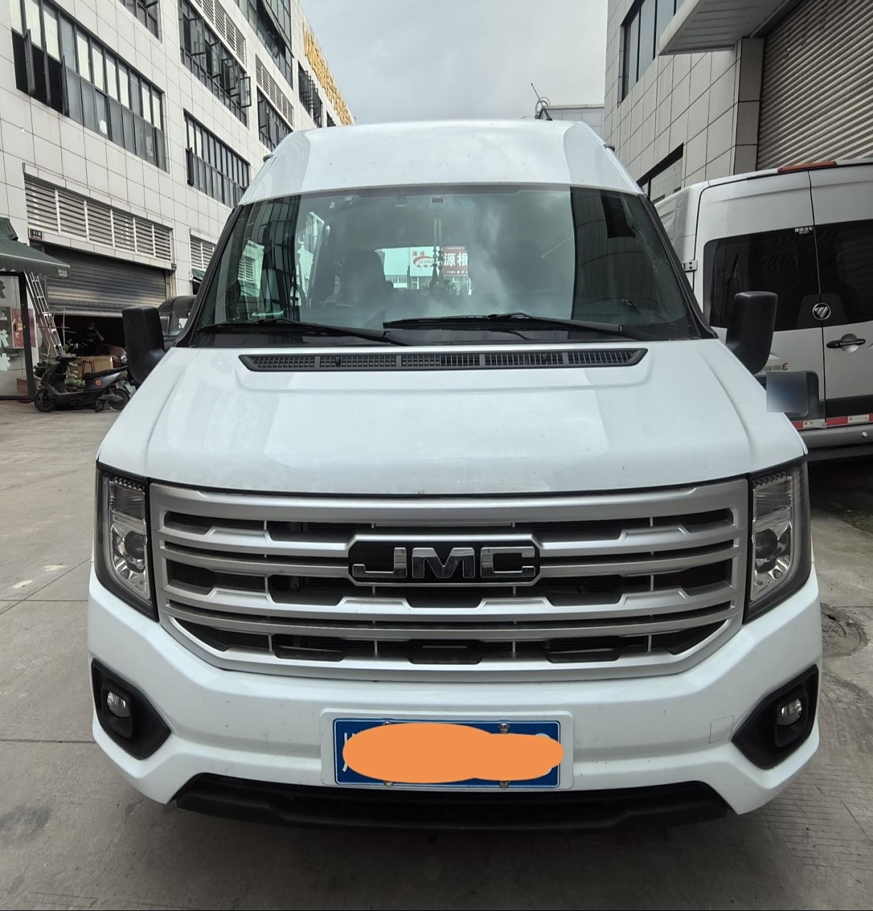 江铃gmc九座豪华保姆车升级成功.