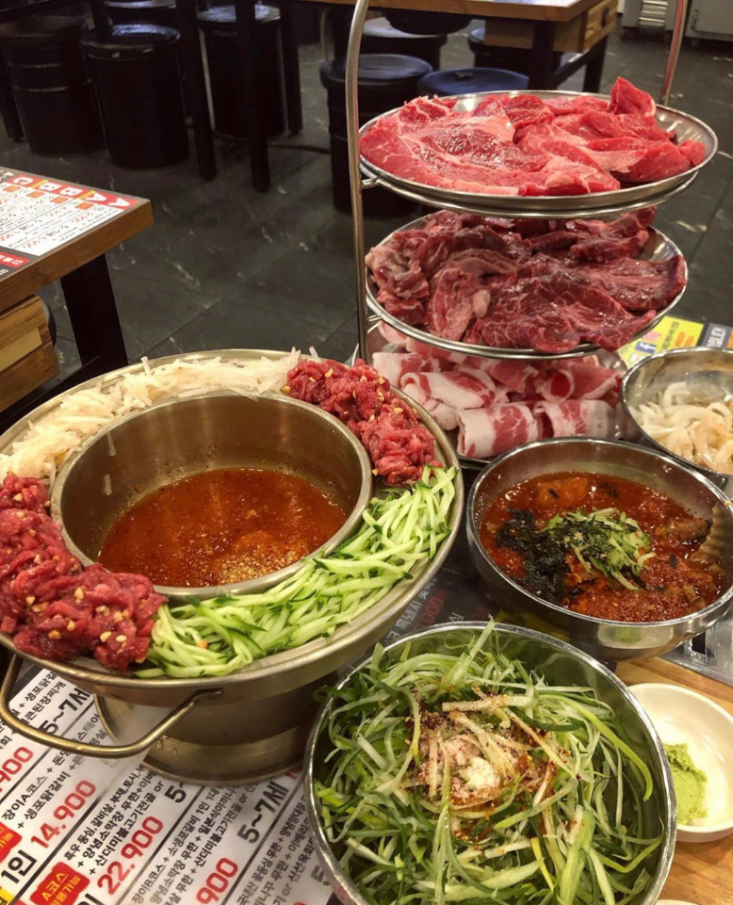 首尔美食|首尔性价比最高的无限自助烤肉店 只要你想吃的韩国的烤肉的