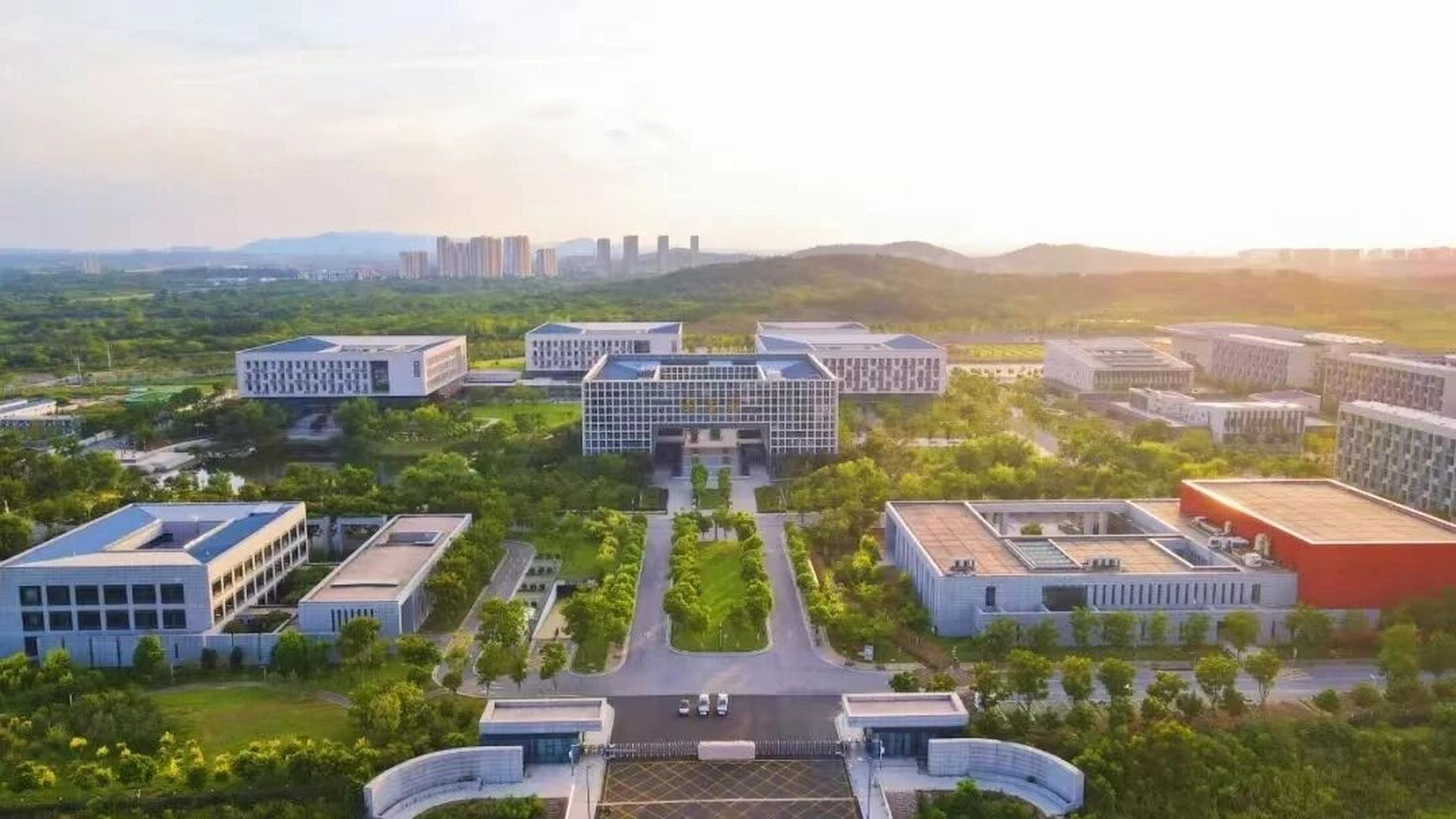 南京城市职业学院全景图片