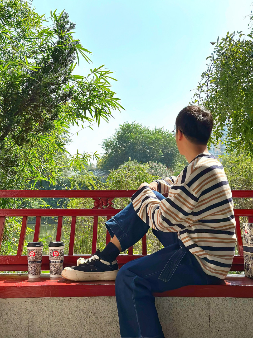 桂馥兰香真香升级# 秋日公园赏桂花必备[心]那当然得是霸王茶姬真香