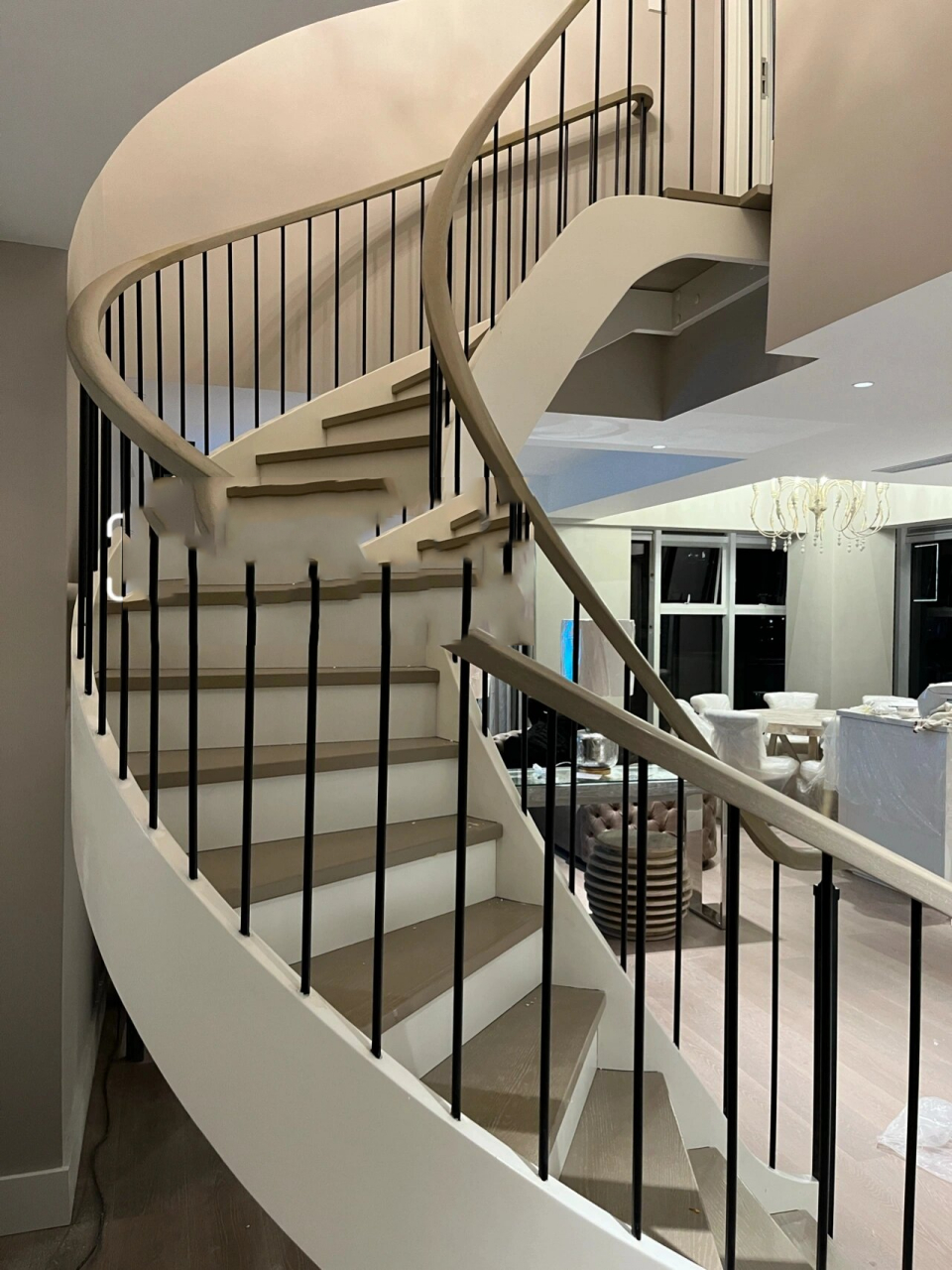 简约实木旋转弧形楼梯铁艺楼梯扶手栏杆定制