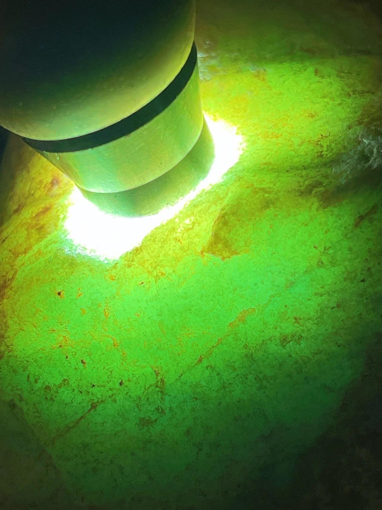 38009439公斤104个缅甸木那翡翠原石