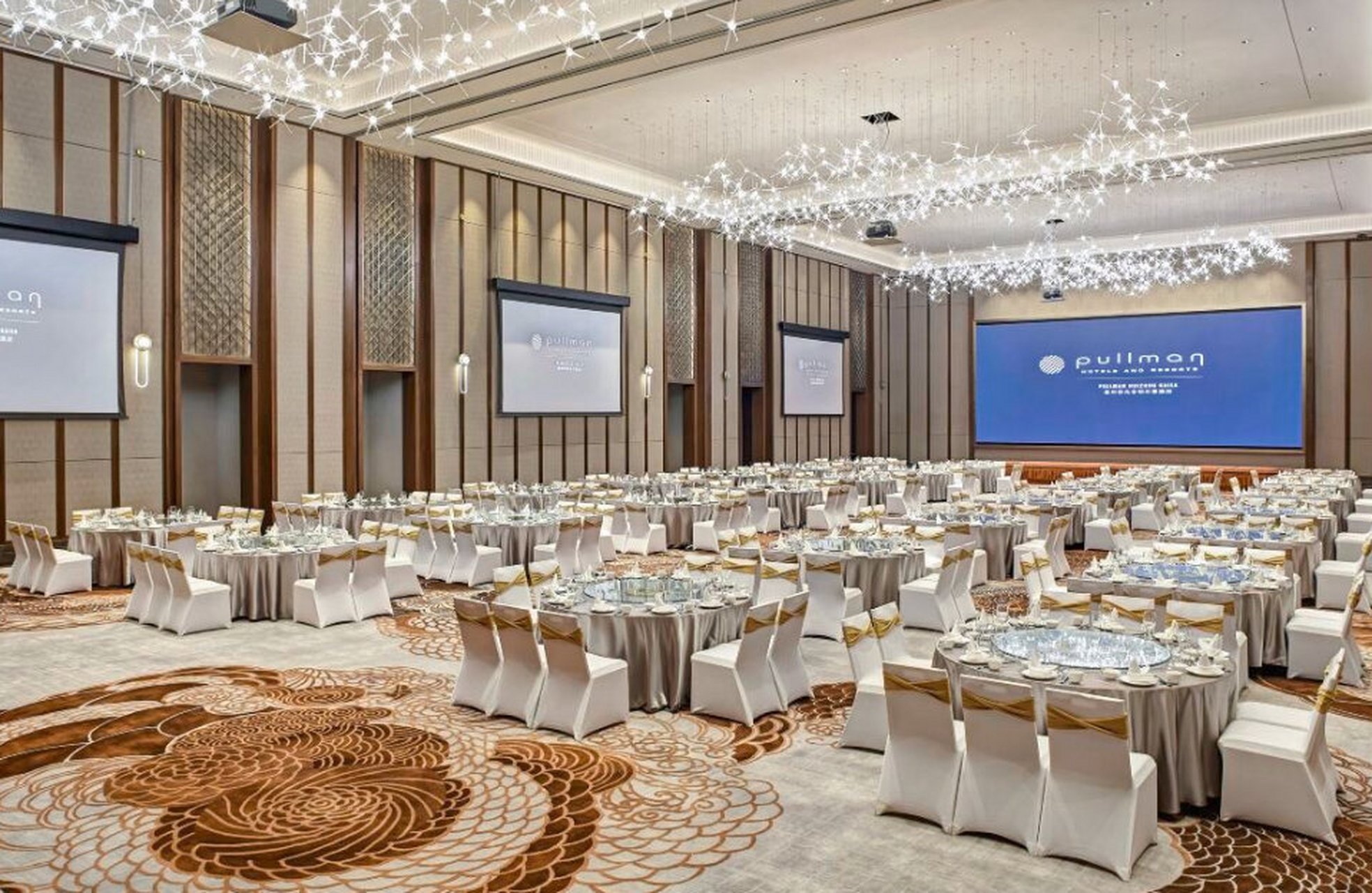 惠州五星会议厅推荐|800平方高端会议厅 会场面积:800平方 容纳人数