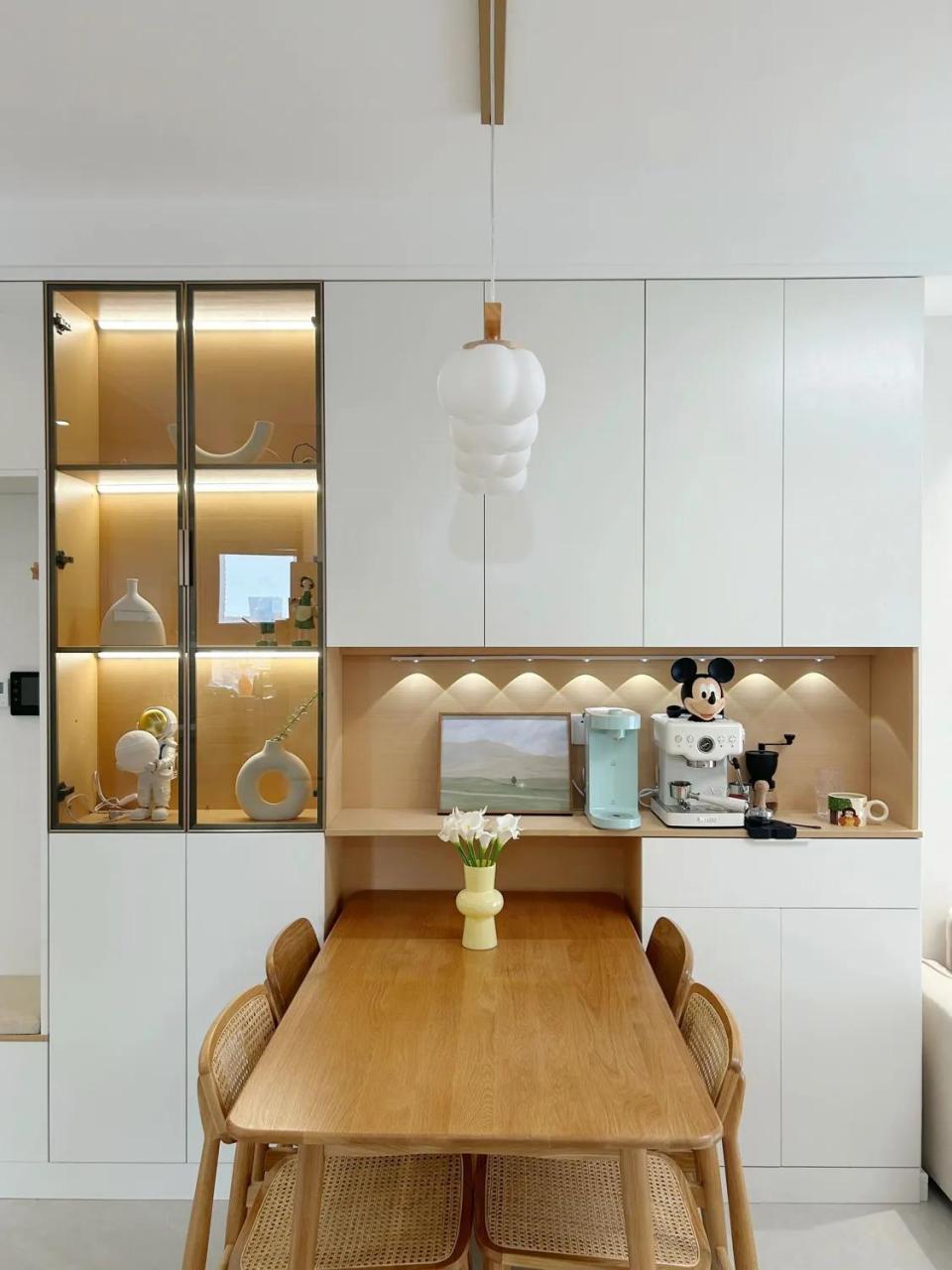 听我一句劝,小户型做嵌入式餐边柜,好看又实用  小户型又想要餐边柜都