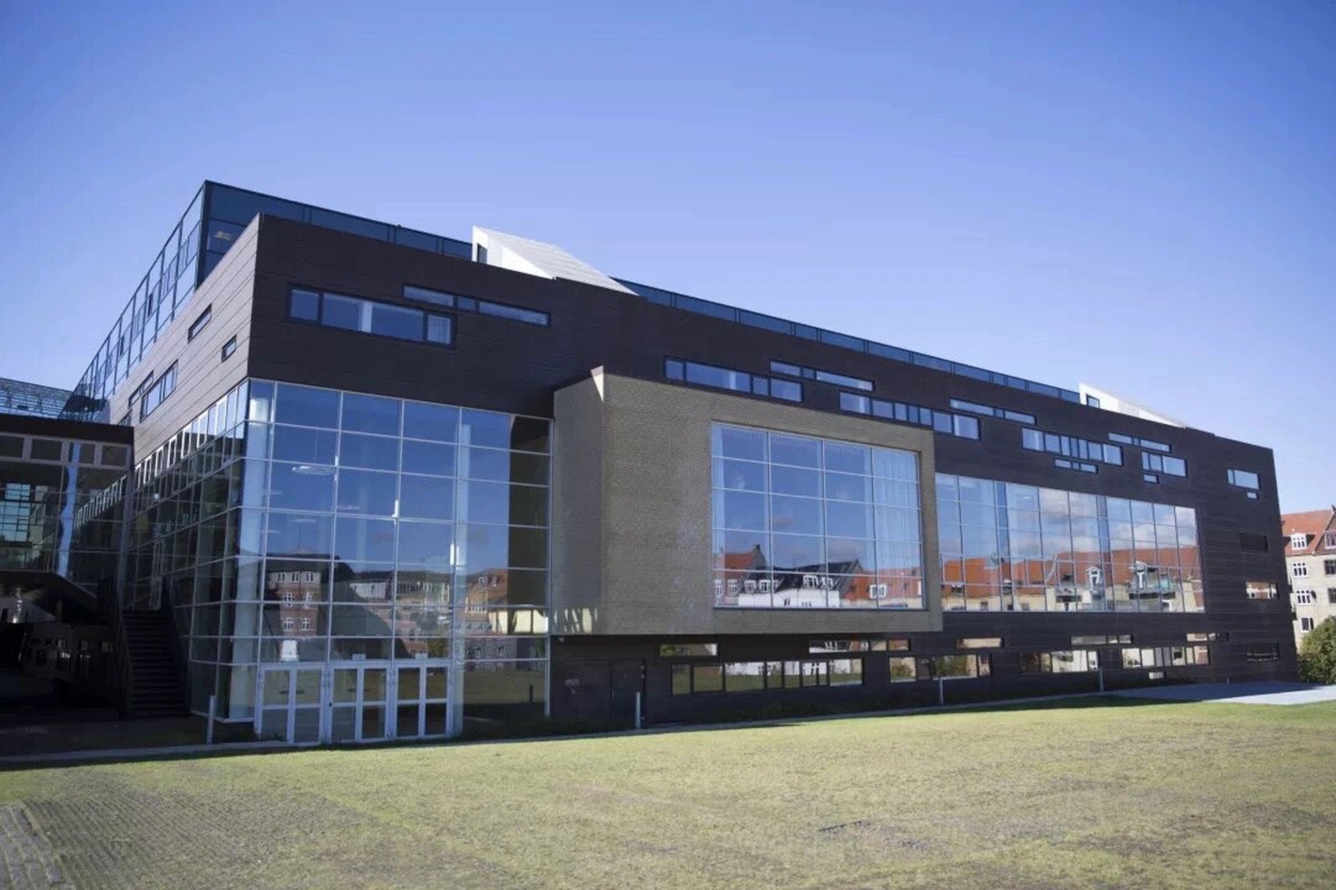 丹麦奥胡斯皇家音乐学院 丹麦奥胡斯皇家音乐学院(the royal academy