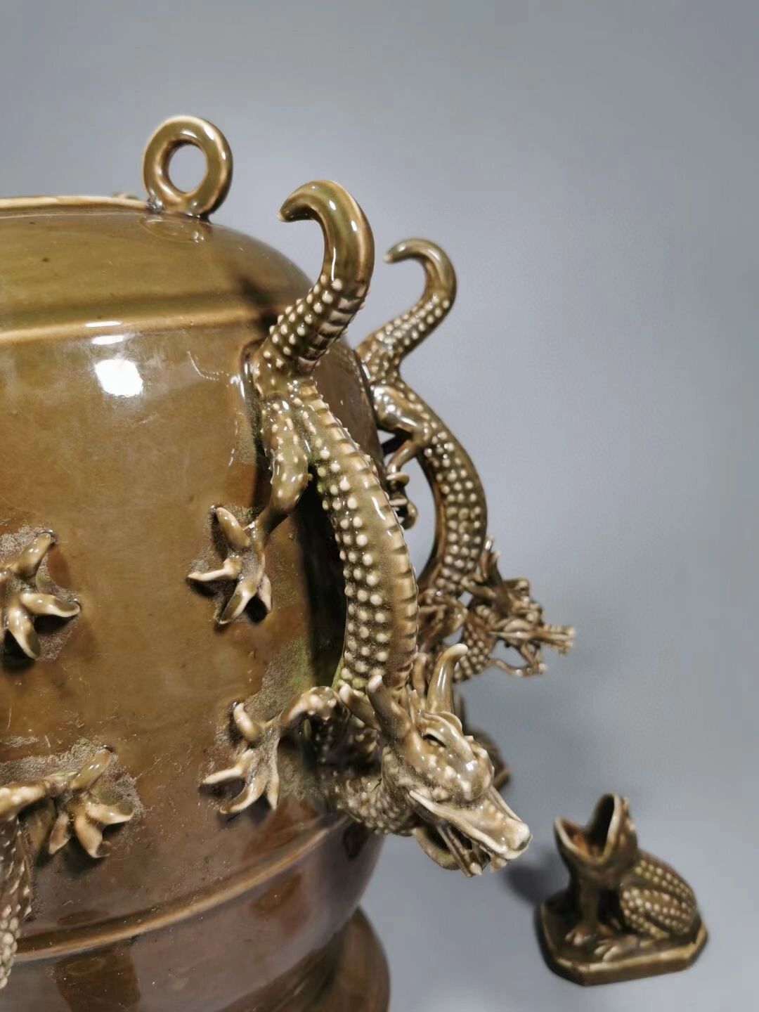 古代地震仪 地震仪