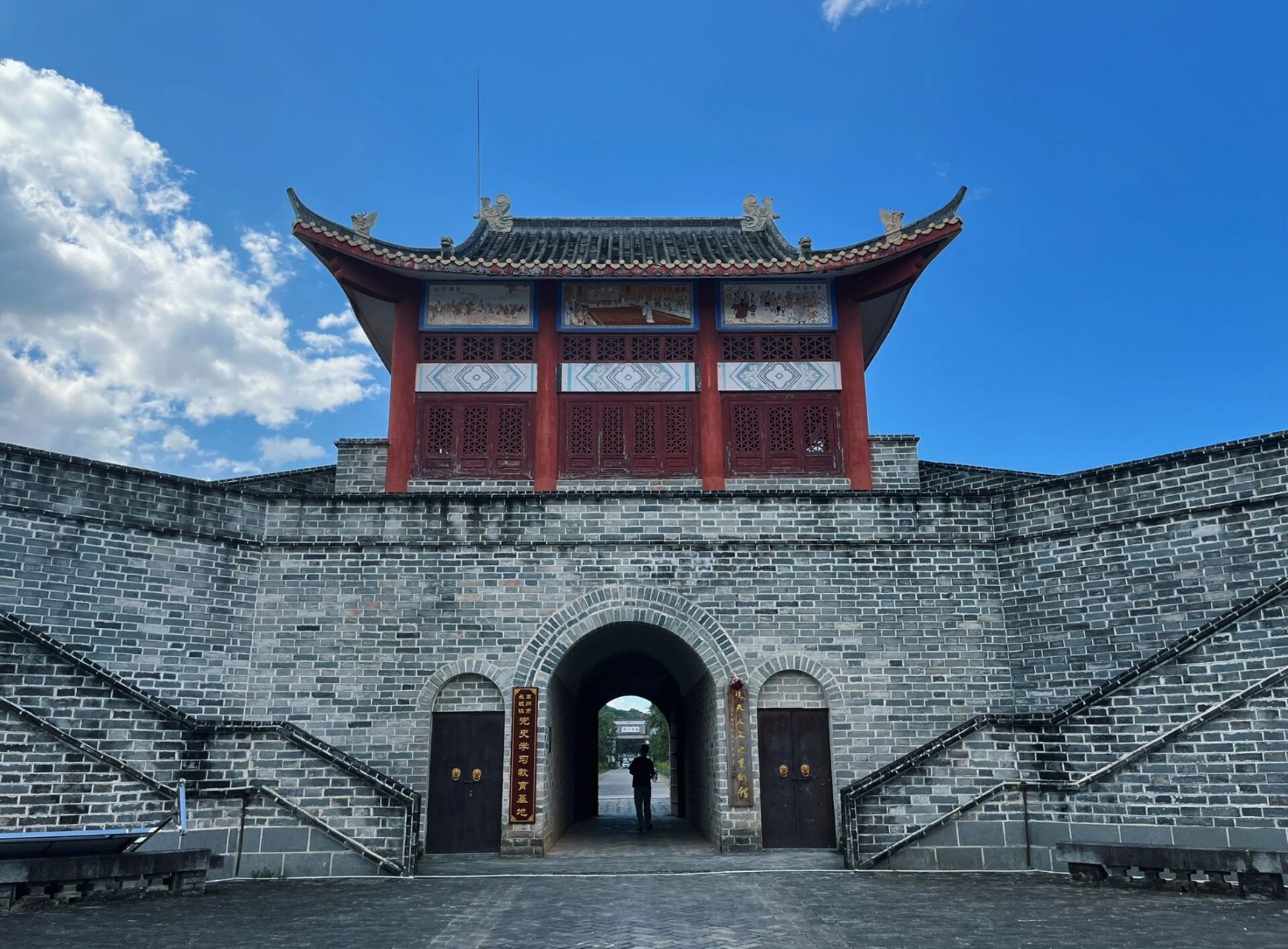 高州的这个高凉古城太让我惊喜了,不需要门票,很出片,怎么拍都好看!