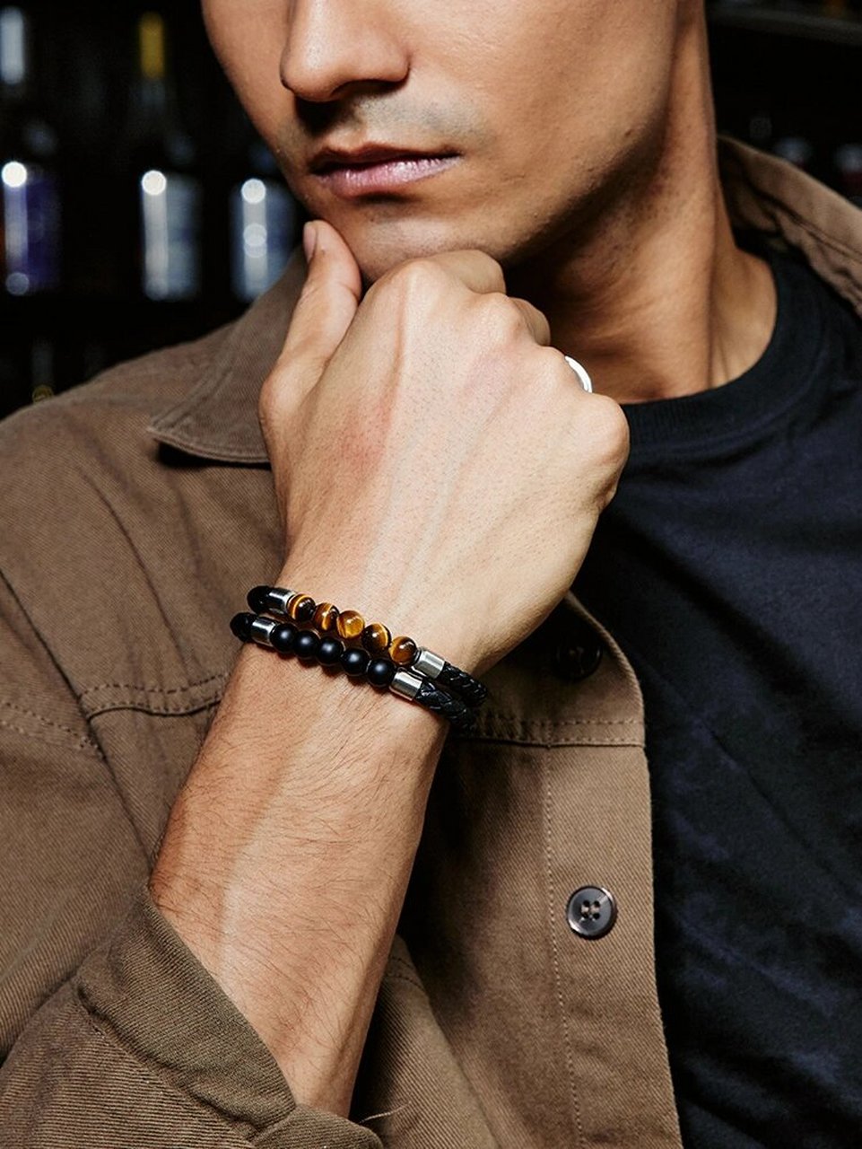 男人戴手链的5个理由 男士戴手链很容易说手镯没有男人味 但是,如果您