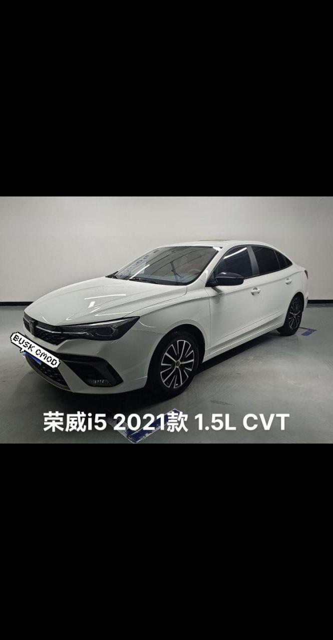 新款荣威i5  自动挡,22年上牌,3万公里,美女一手车,全部原车漆,使用