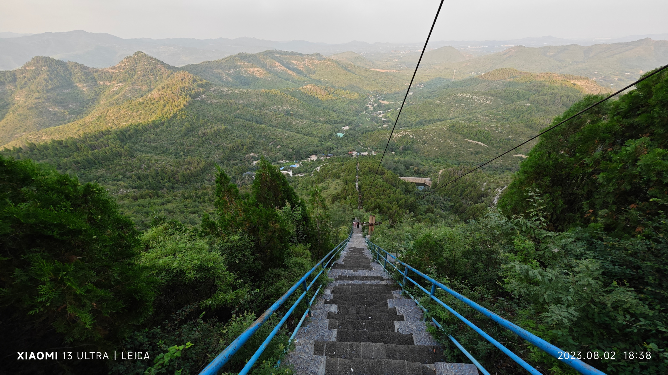 我在辉县的方山山顶看到的夕阳晚霞