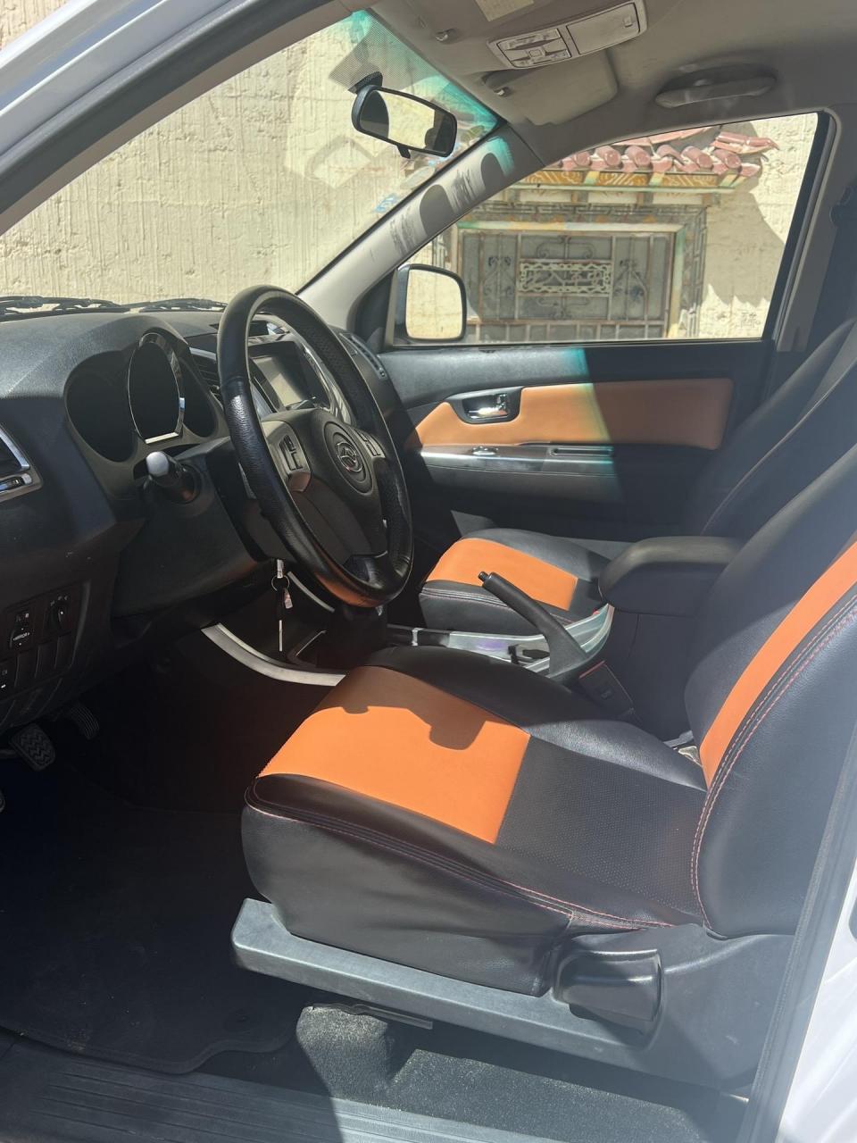 新货到店2017年上牌黄海n2手动柴油4驱 2.