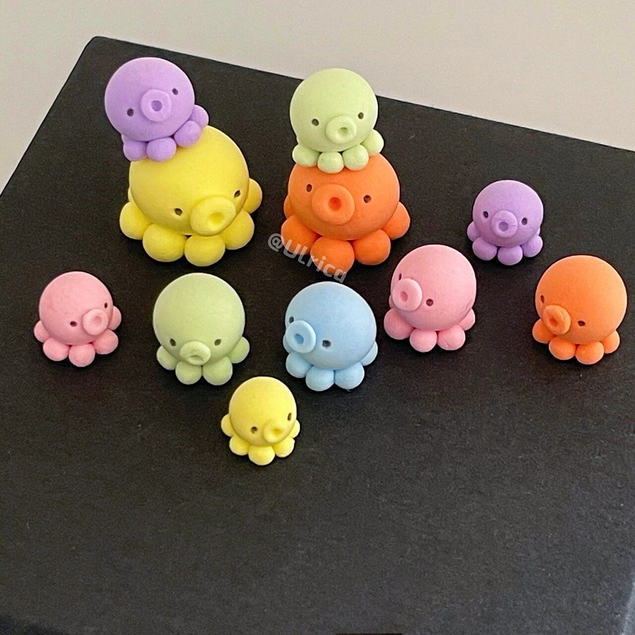 7015材料:超轻粘土 糖果色的可爱小章鱼!