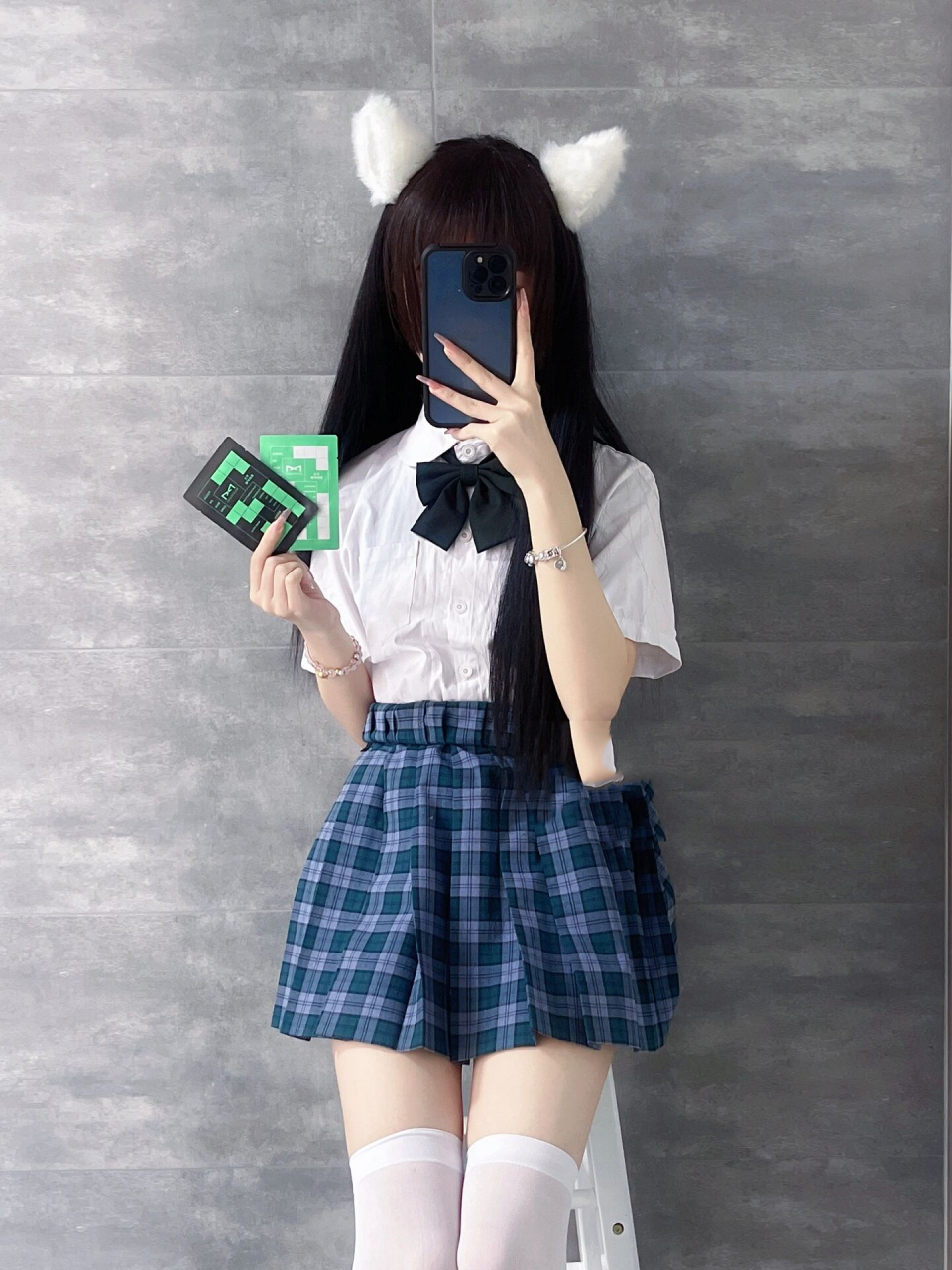 jk制服搭配白丝最好看啦