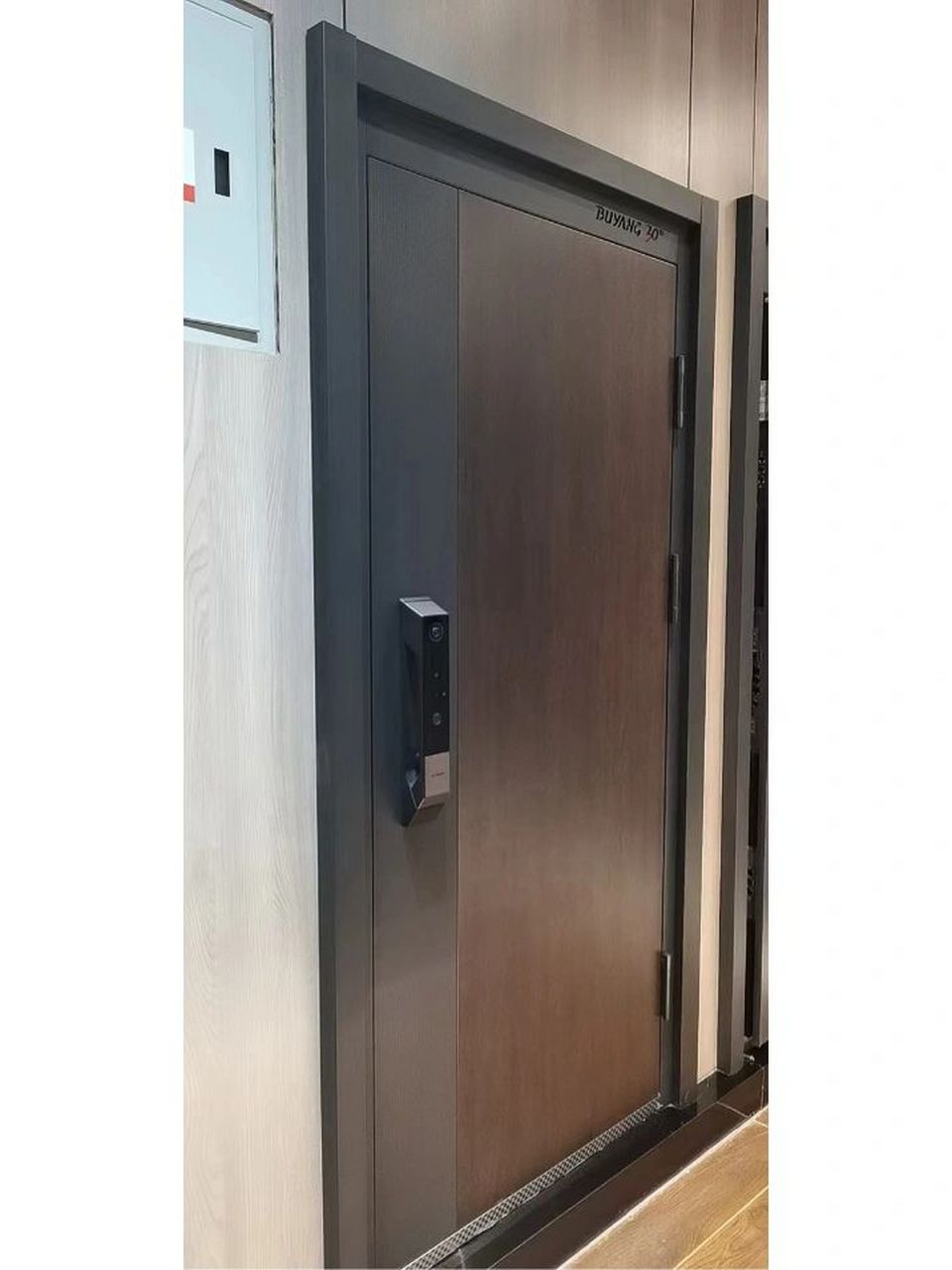 装修日记7-步阳防盗门 看了一些防盗门 本来想订跃龙门,因为样式没看