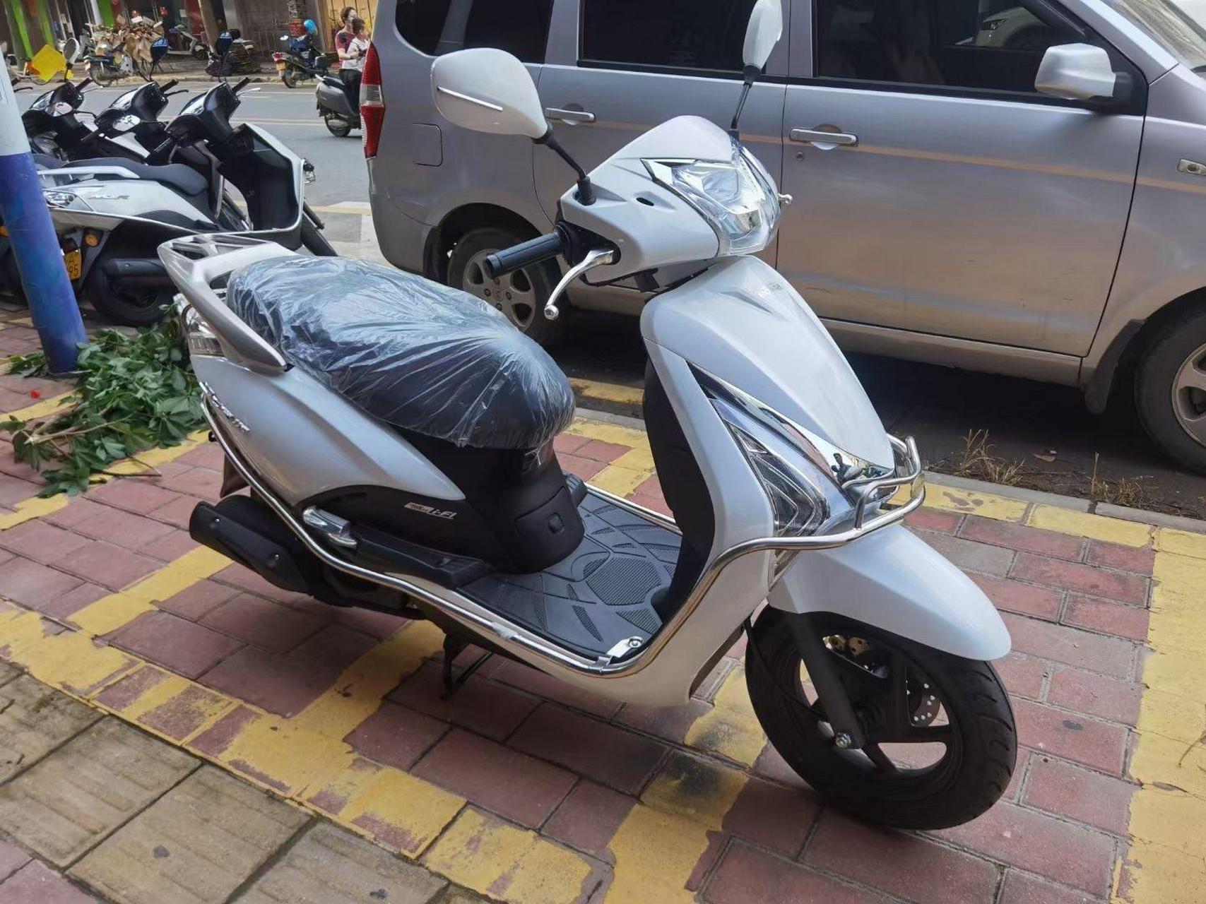 全新本田佳御110.