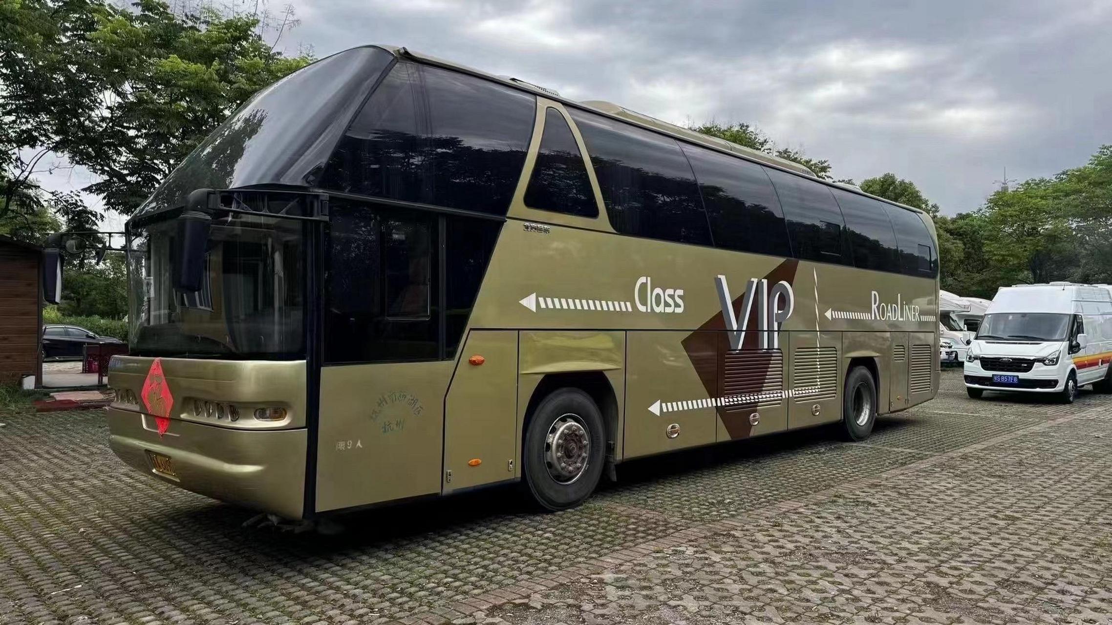 德国尼奥普兰大巴02a型大巴房车.