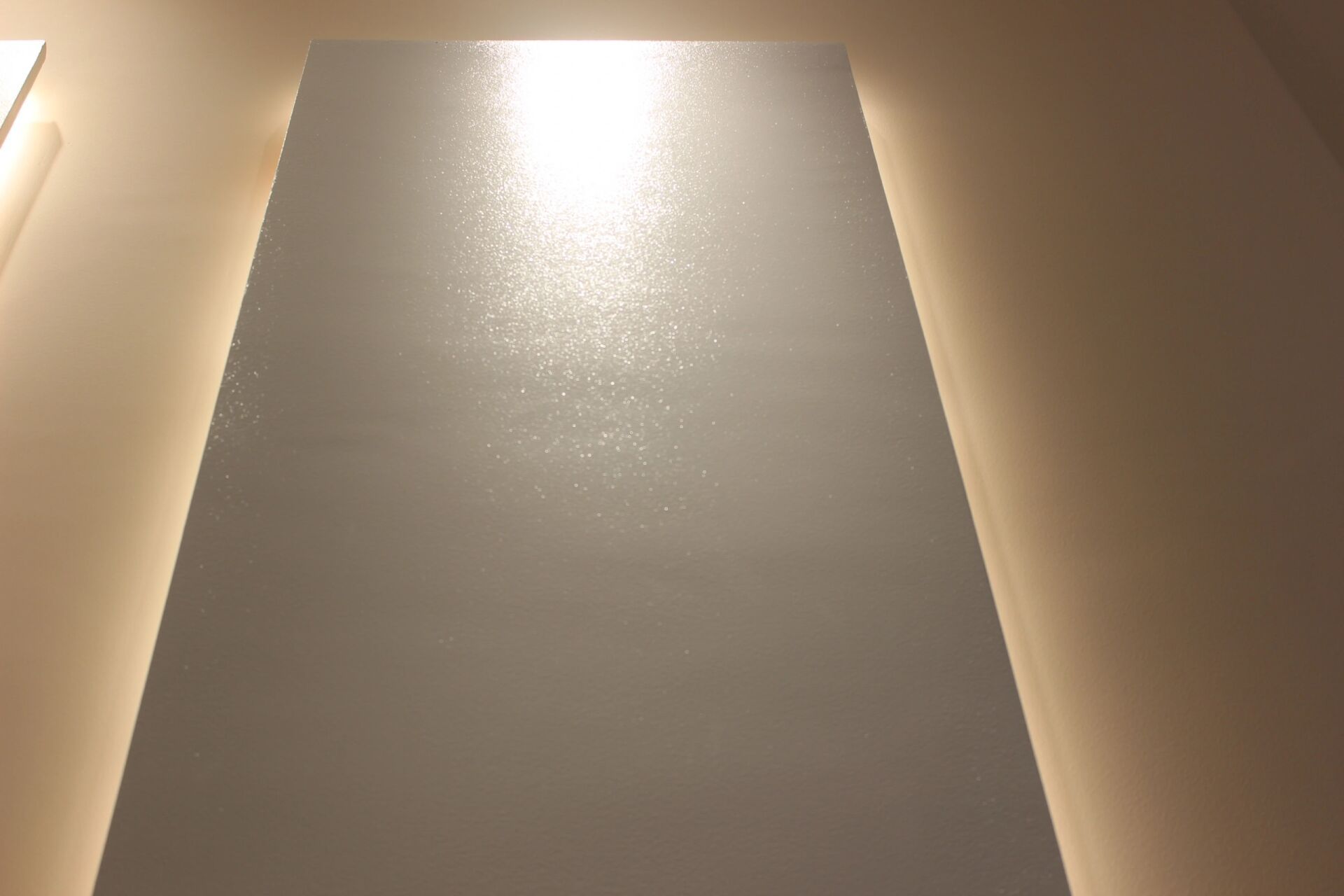 装修刷乳胶漆,选亮光漆还是哑光漆?