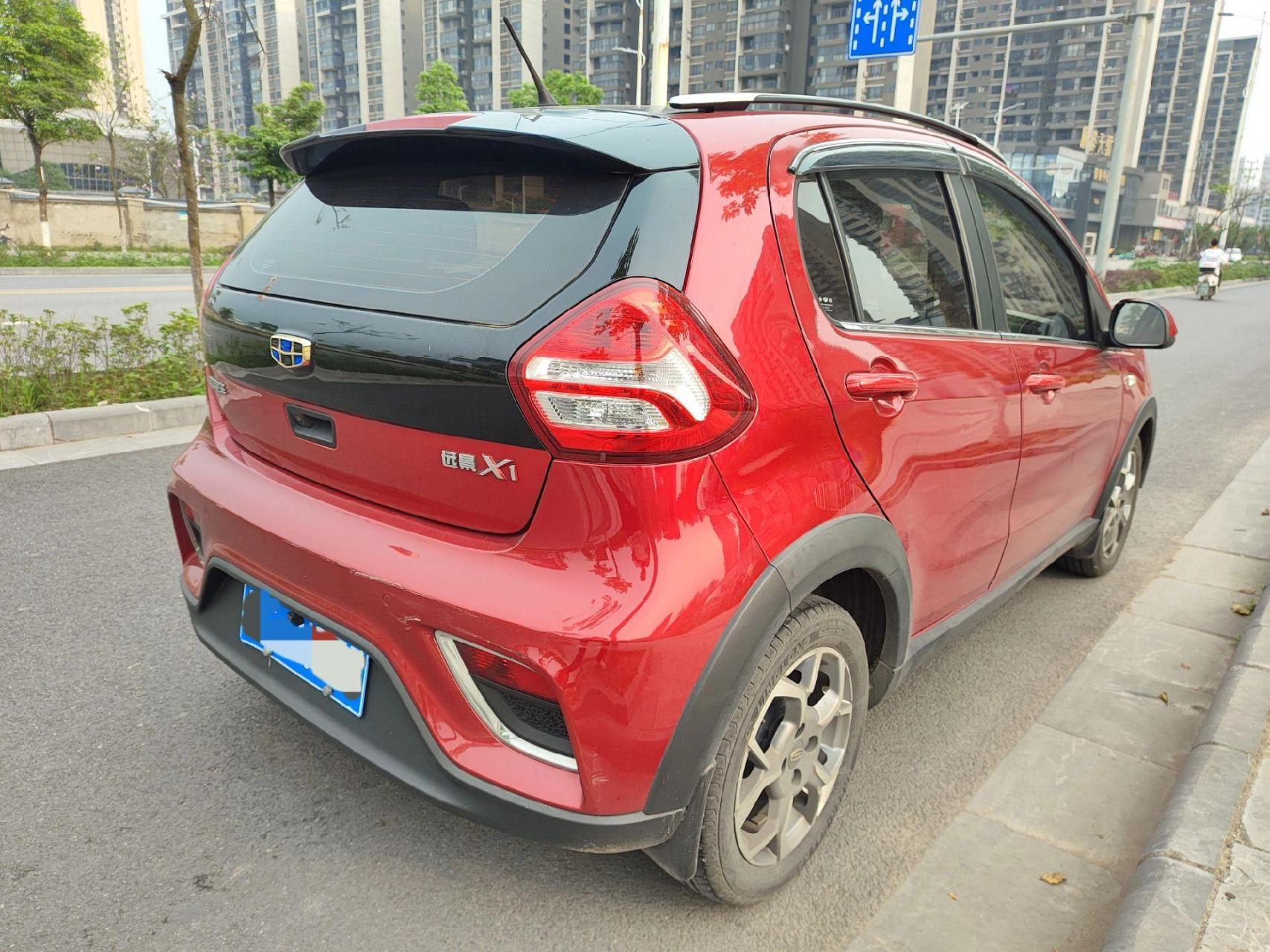 吉利远景x1自动挡.2018年7月,4万多公里,1.3排量 一手车,仅售25900
