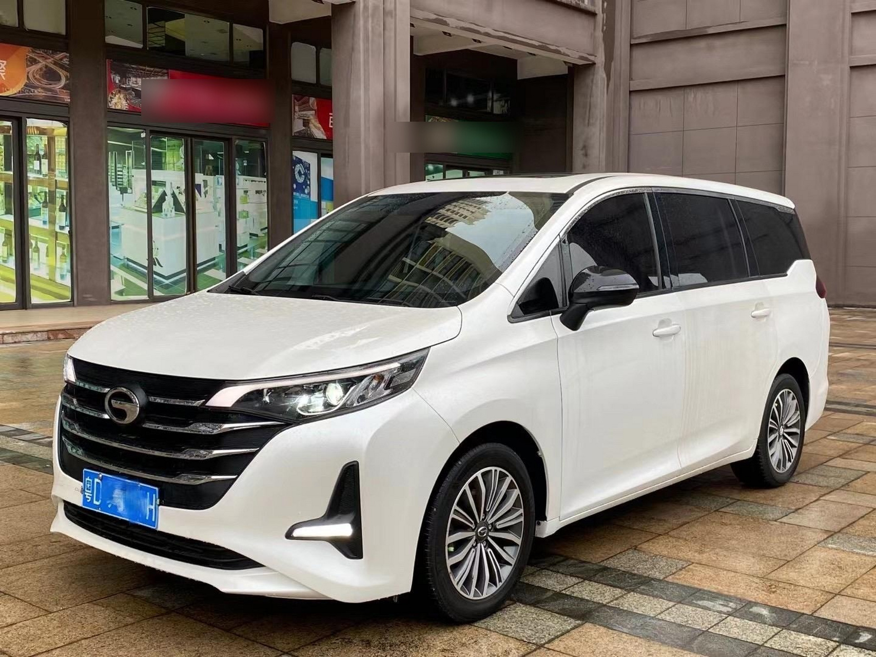 20年7月 广汽传祺gm6 尊享版 指导价13.98万 本地一手 实表8万公里