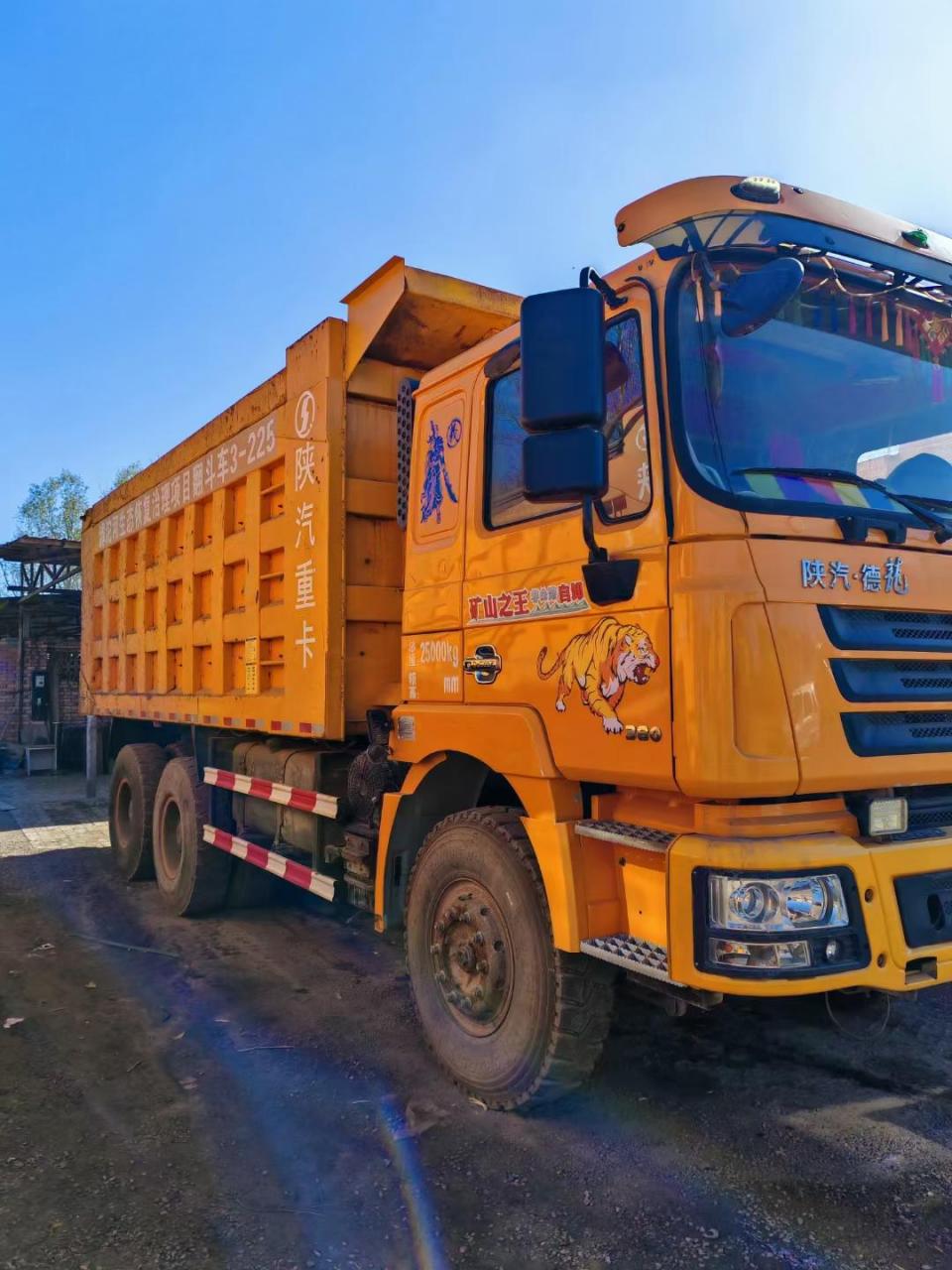 多台国三电喷陕汽德龙f3000.矿用翻斗自卸车